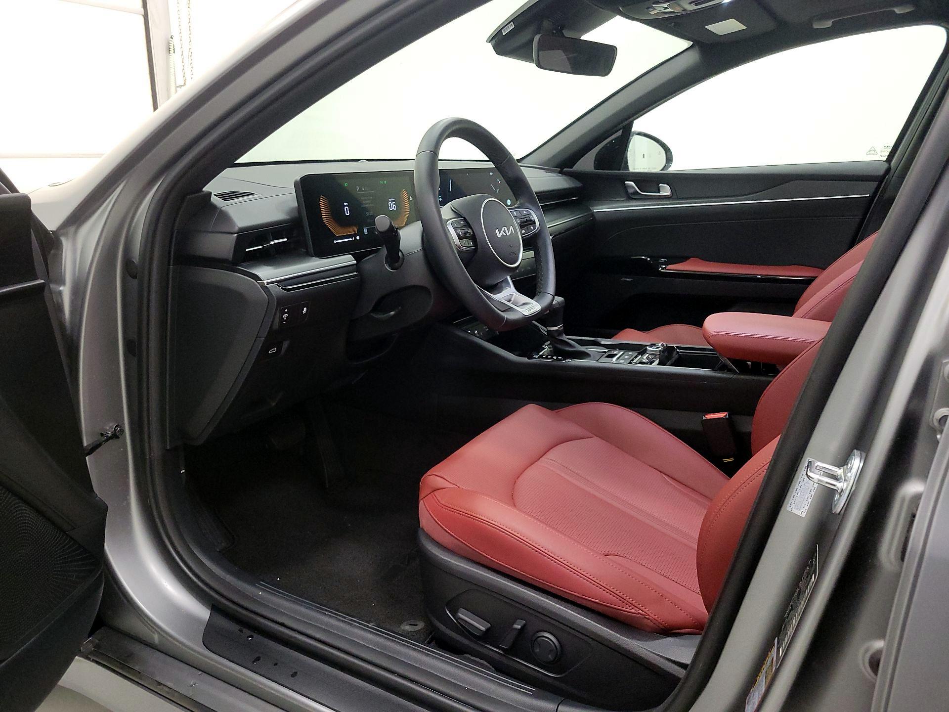 Thumbnail: 2025 Kia K5 - 11
