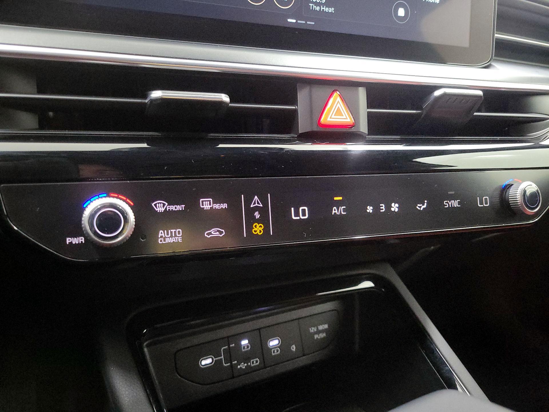 Thumbnail: 2025 Kia K5 - 17