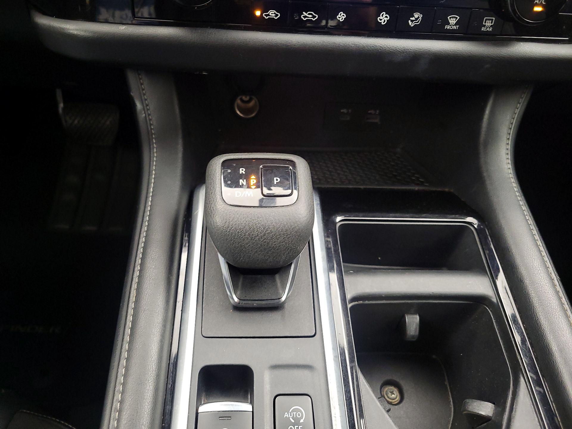 Thumbnail: 2022 Nissan Pathfinder - 18