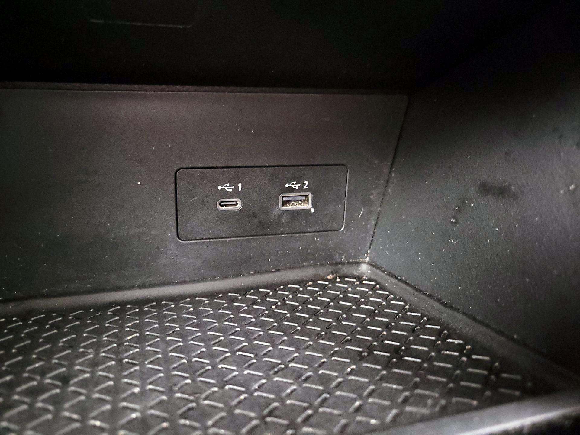 Thumbnail: 2022 Nissan Pathfinder - 19