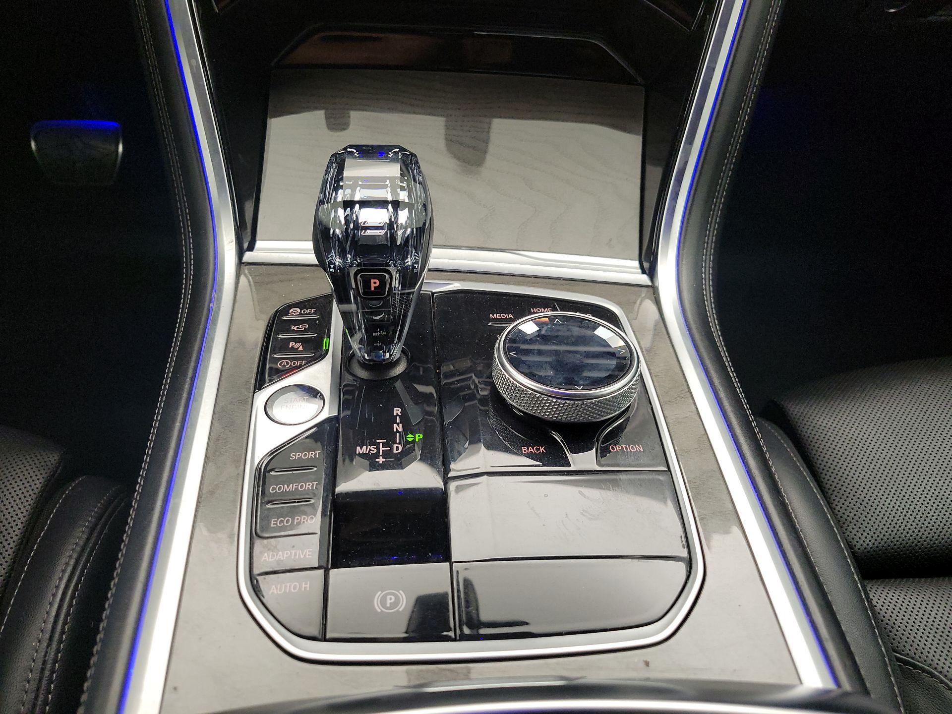 Thumbnail: 2020 BMW 8 Series - 18