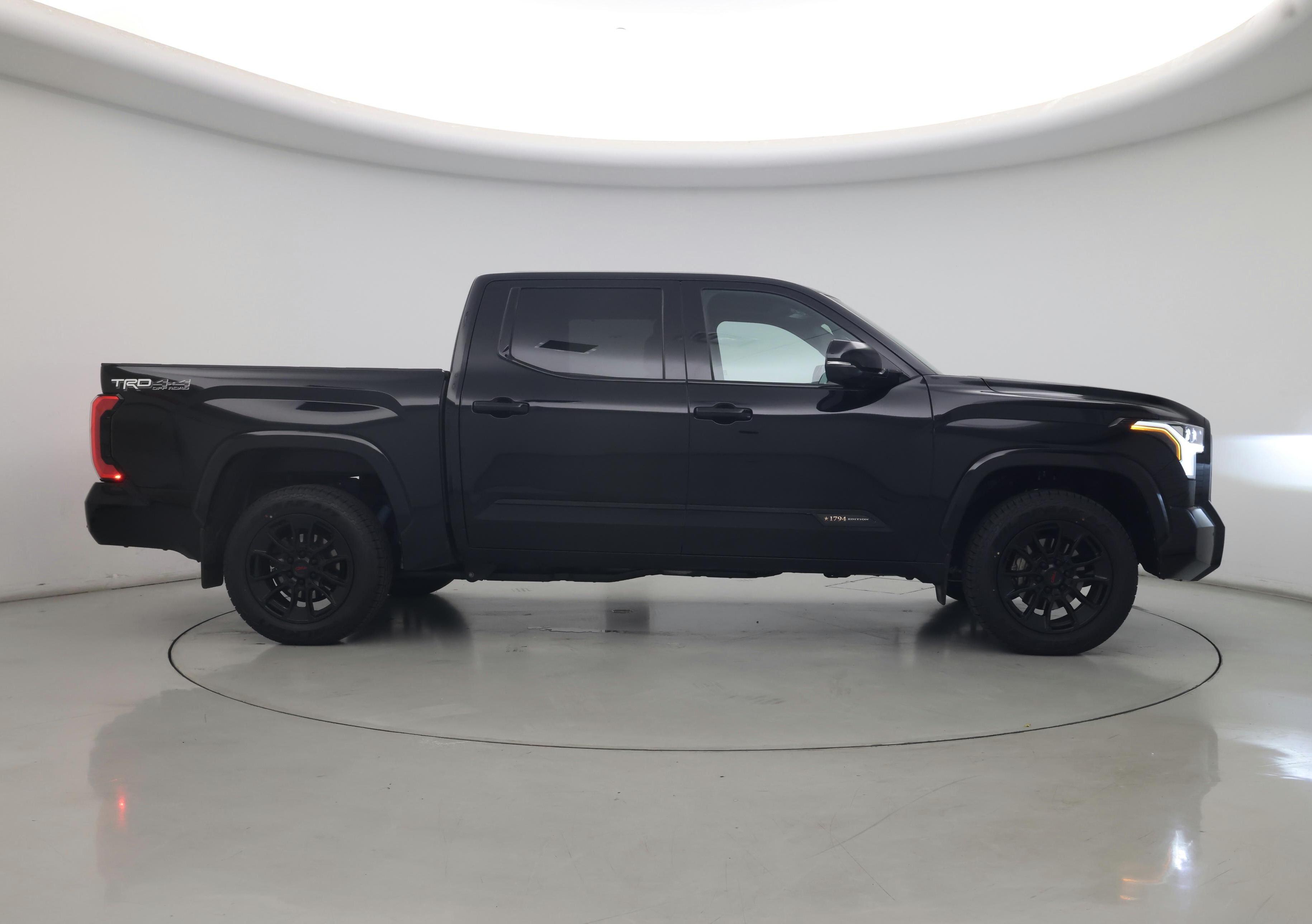 Thumbnail: 2023 Toyota Tundra - 7