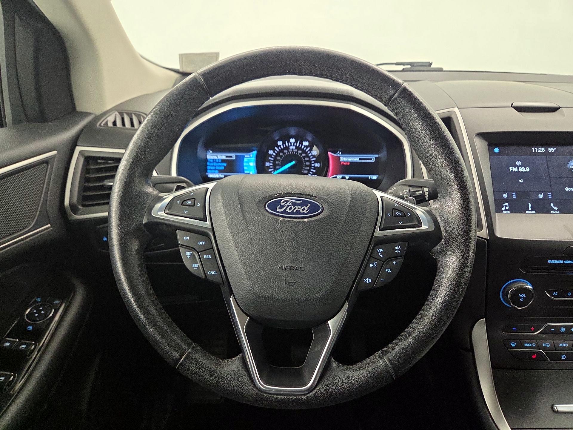 Thumbnail: 2018 Ford Edge - 10