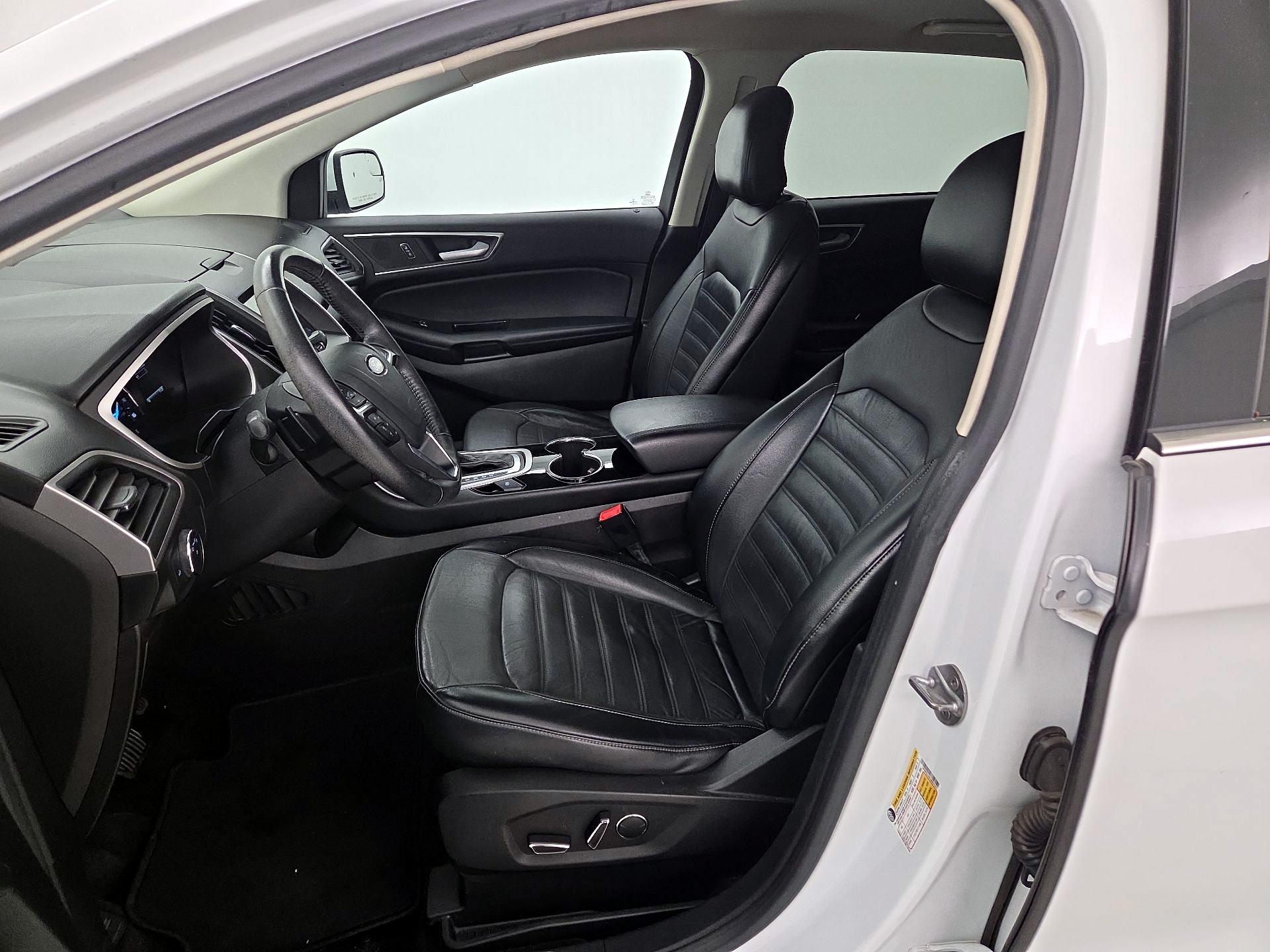 Thumbnail: 2018 Ford Edge - 11