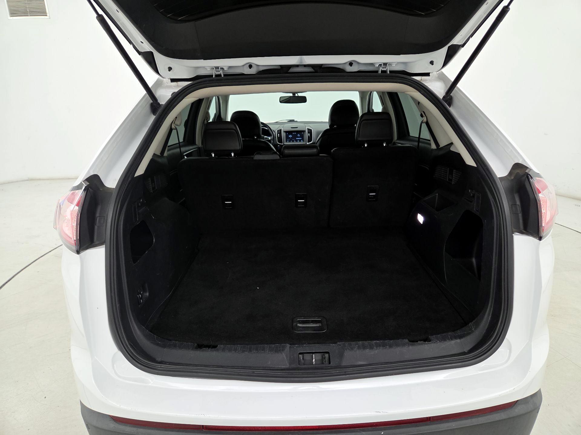 Thumbnail: 2018 Ford Edge - 20