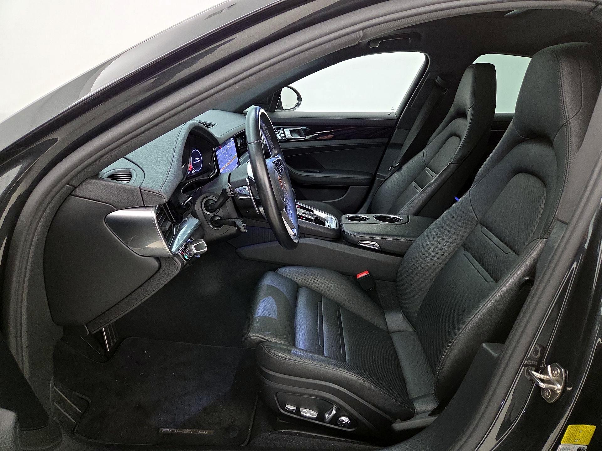 Thumbnail: 2018 Porsche Panamera - 11