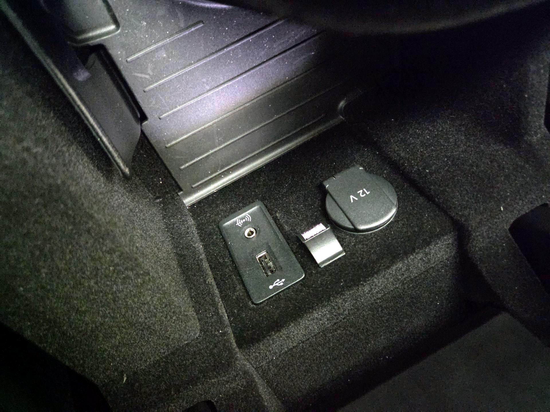 Thumbnail: 2018 Porsche Panamera - 19