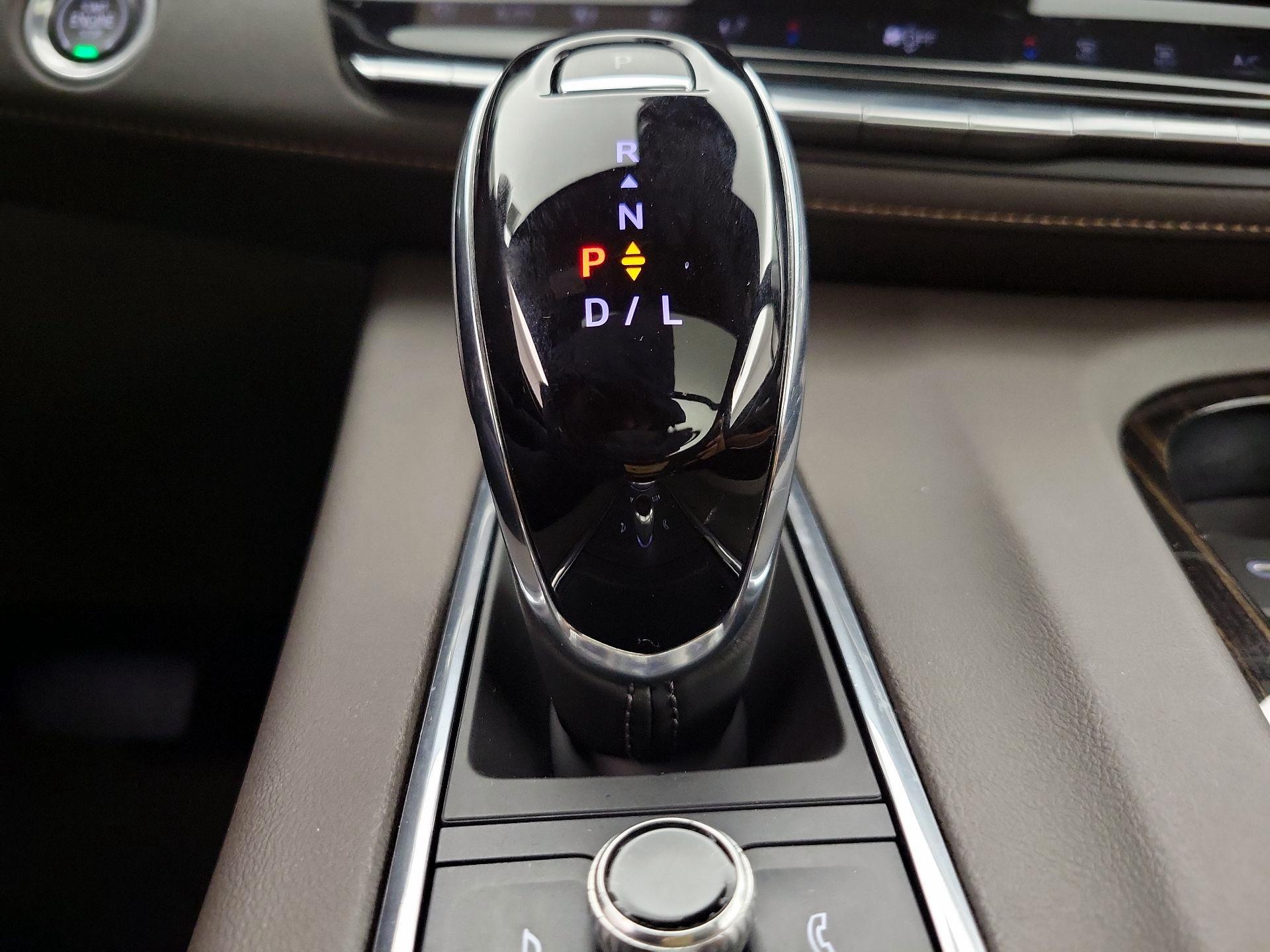 Thumbnail: 2023 Cadillac Escalade - 18