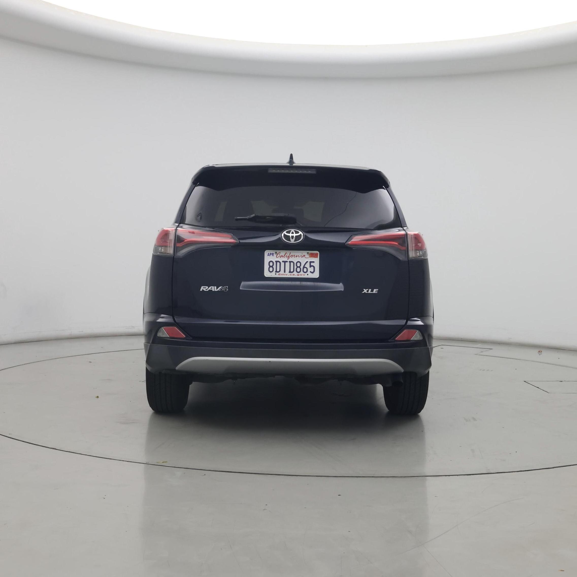 Thumbnail: 2018 Toyota RAV4 - 6