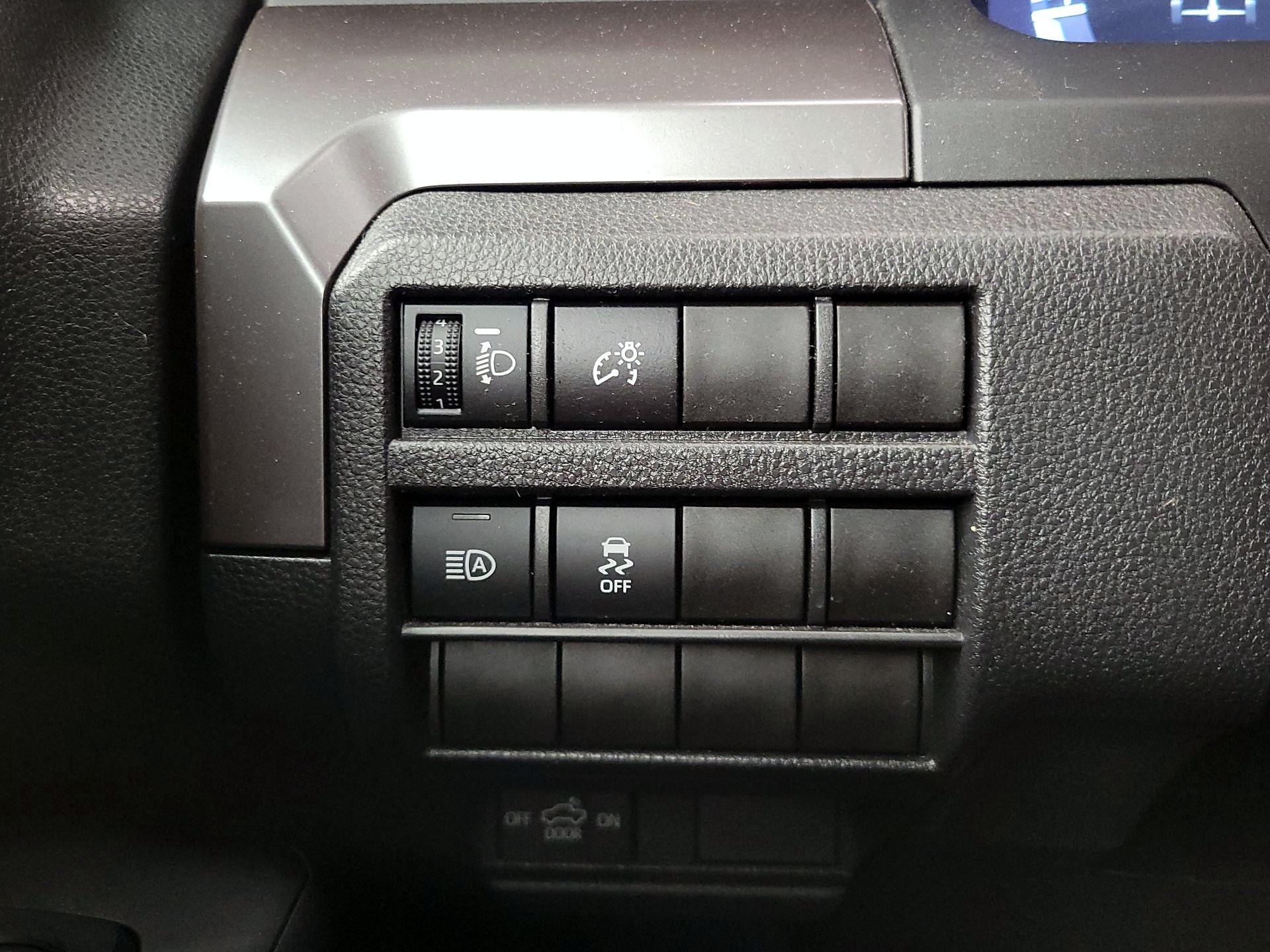 Thumbnail: 2024 Toyota Tacoma - 13