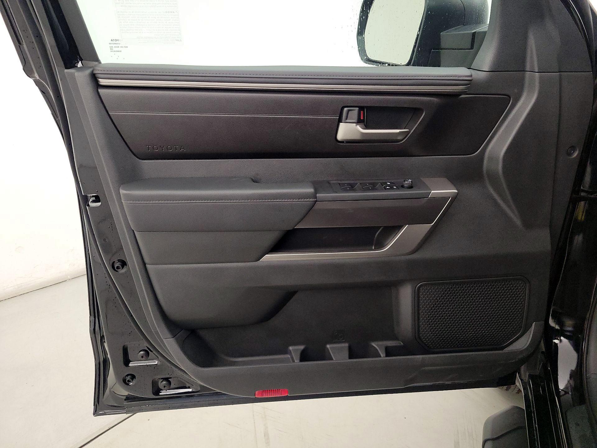 Thumbnail: 2025 Toyota Tundra - 12