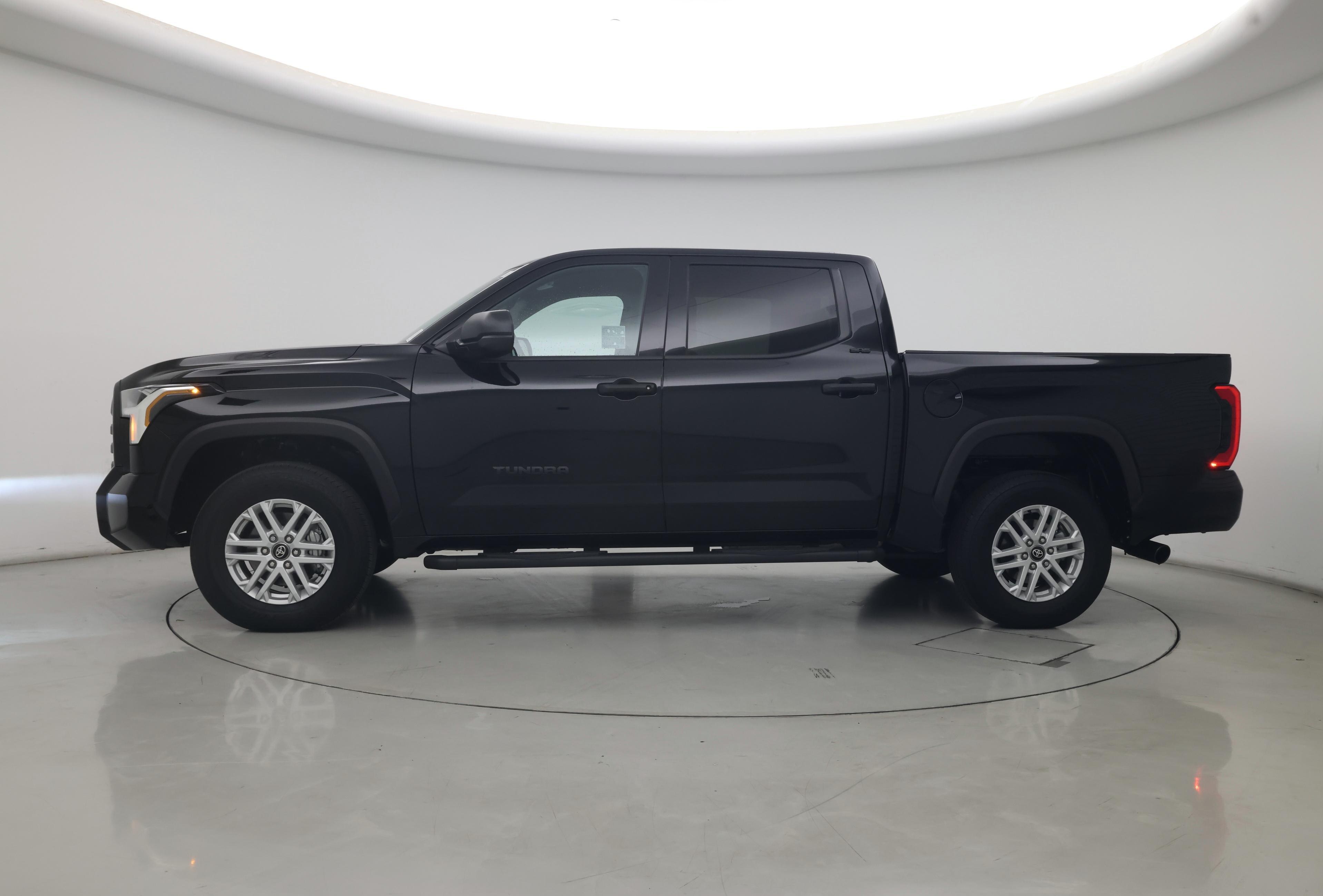 Thumbnail: 2025 Toyota Tundra - 3