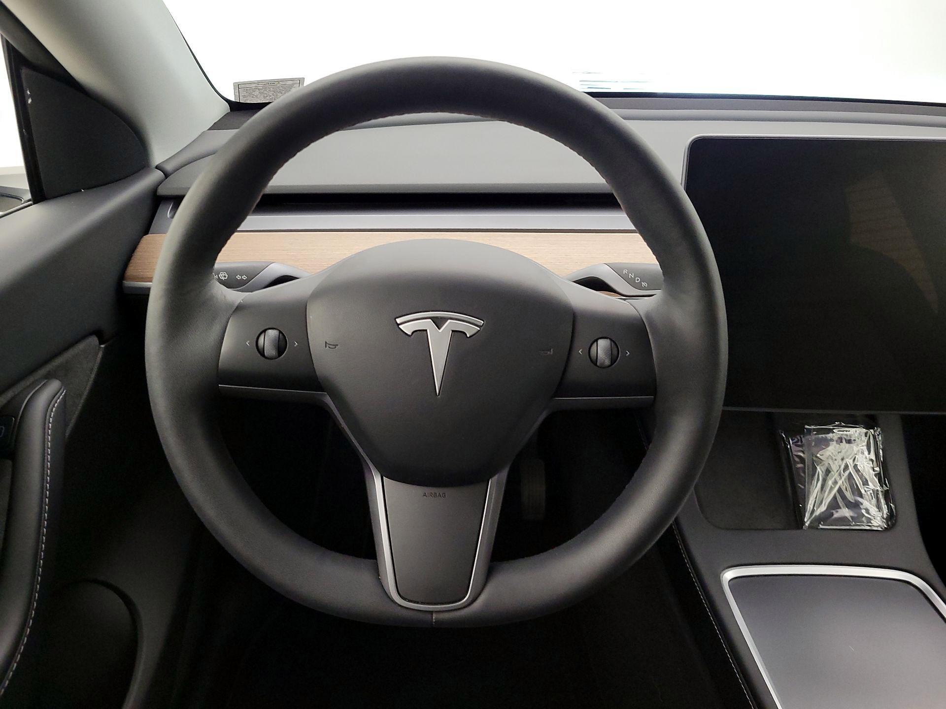 Thumbnail: 2022 Tesla Model Y - 10