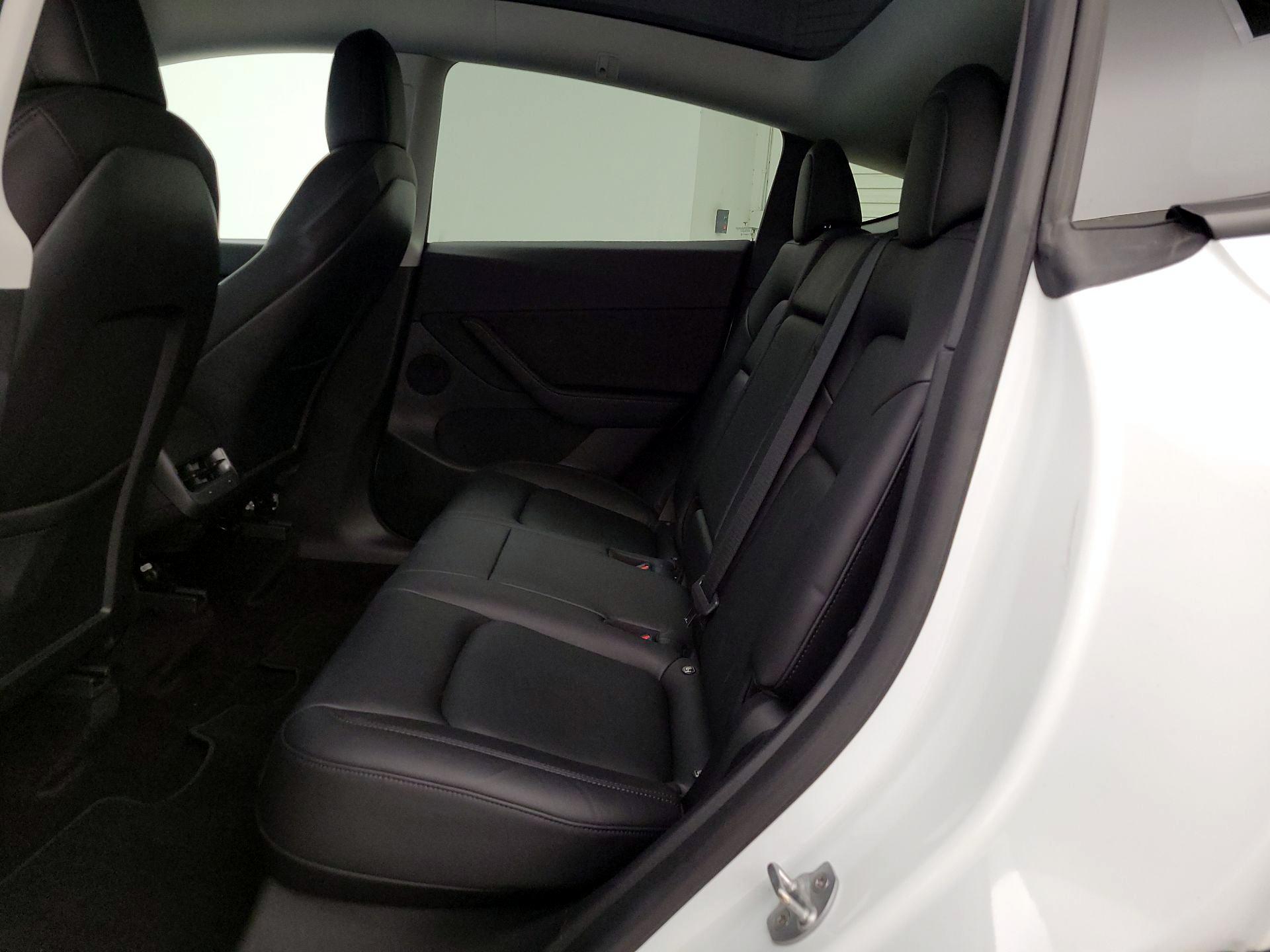 Thumbnail: 2022 Tesla Model Y - 18