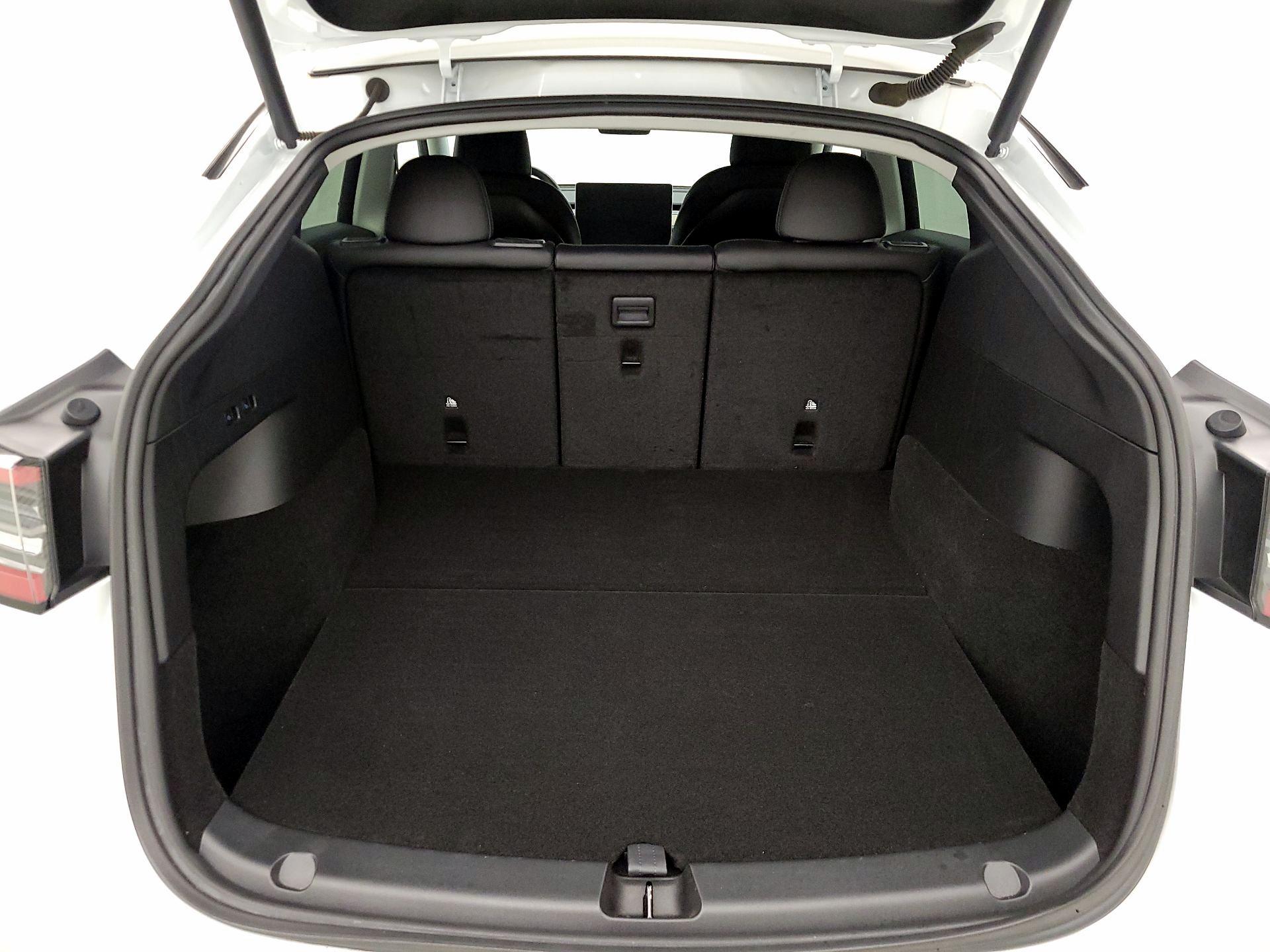 Thumbnail: 2022 Tesla Model Y - 19