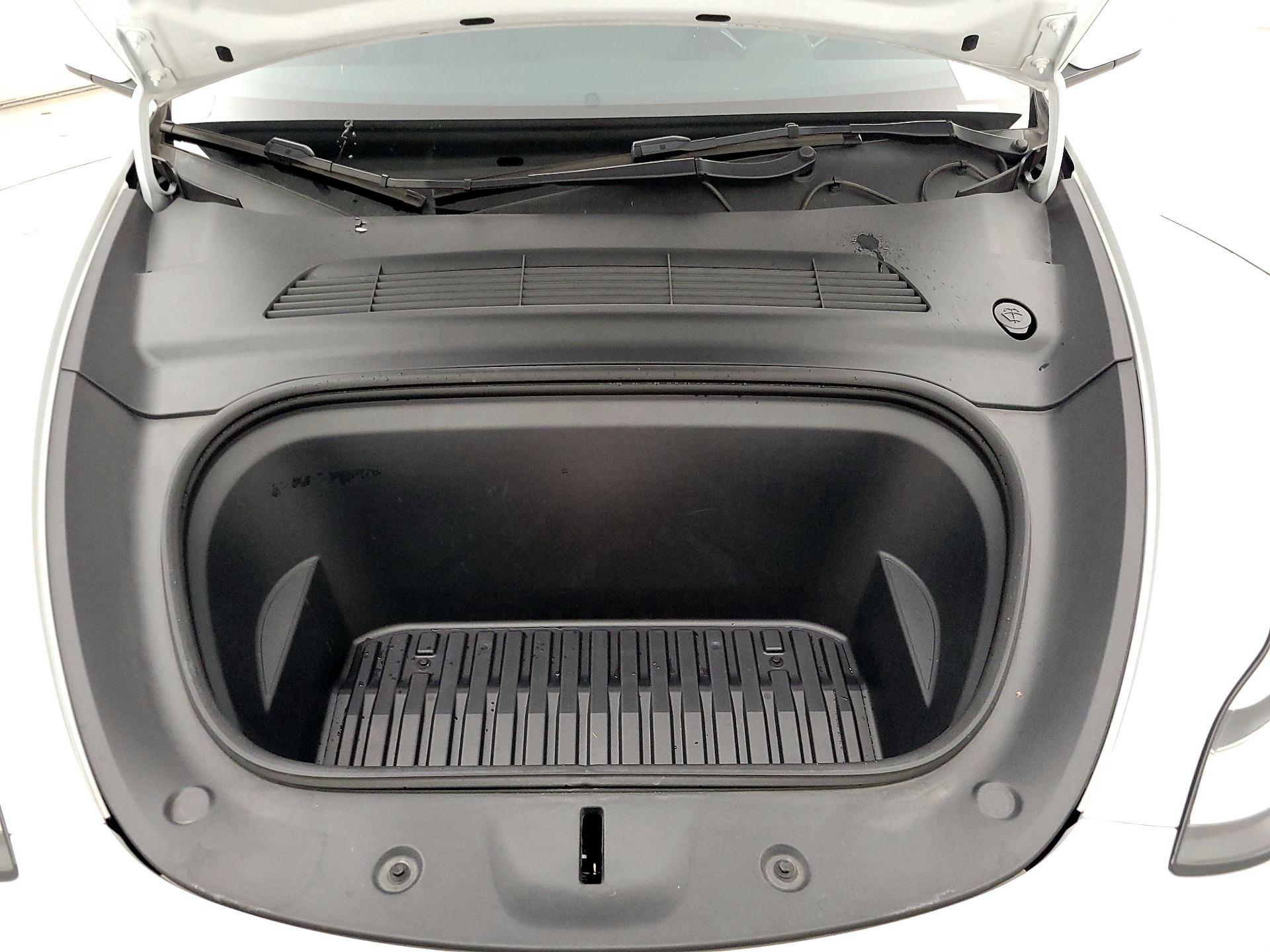 Thumbnail: 2022 Tesla Model Y - 20