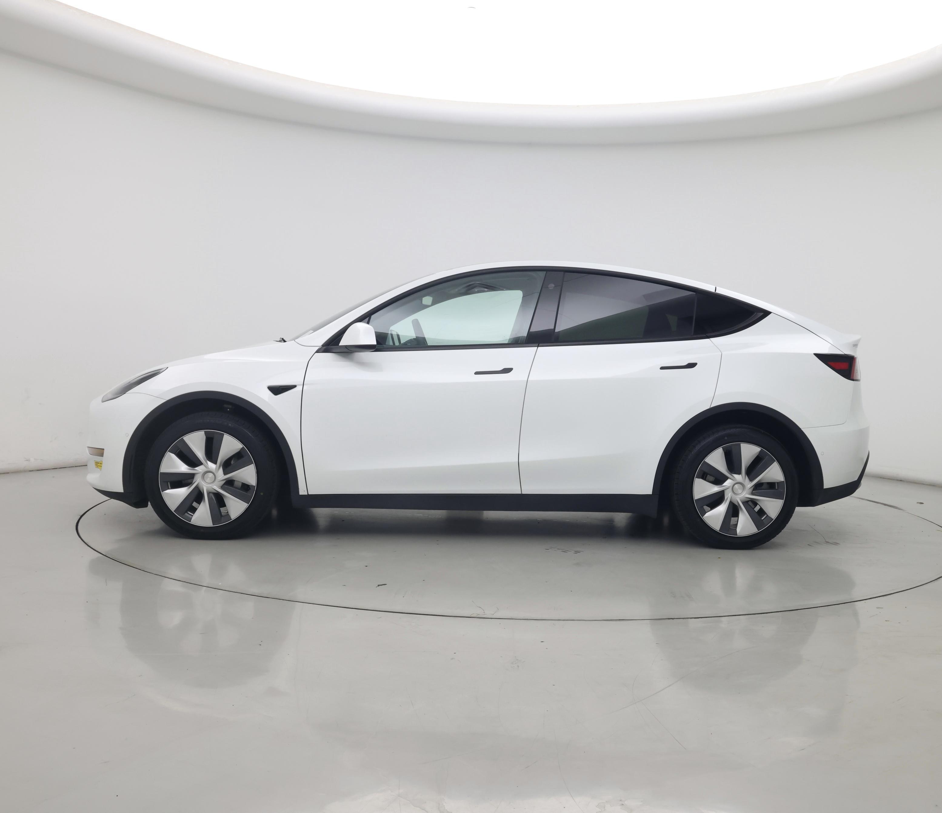 Thumbnail: 2022 Tesla Model Y - 3