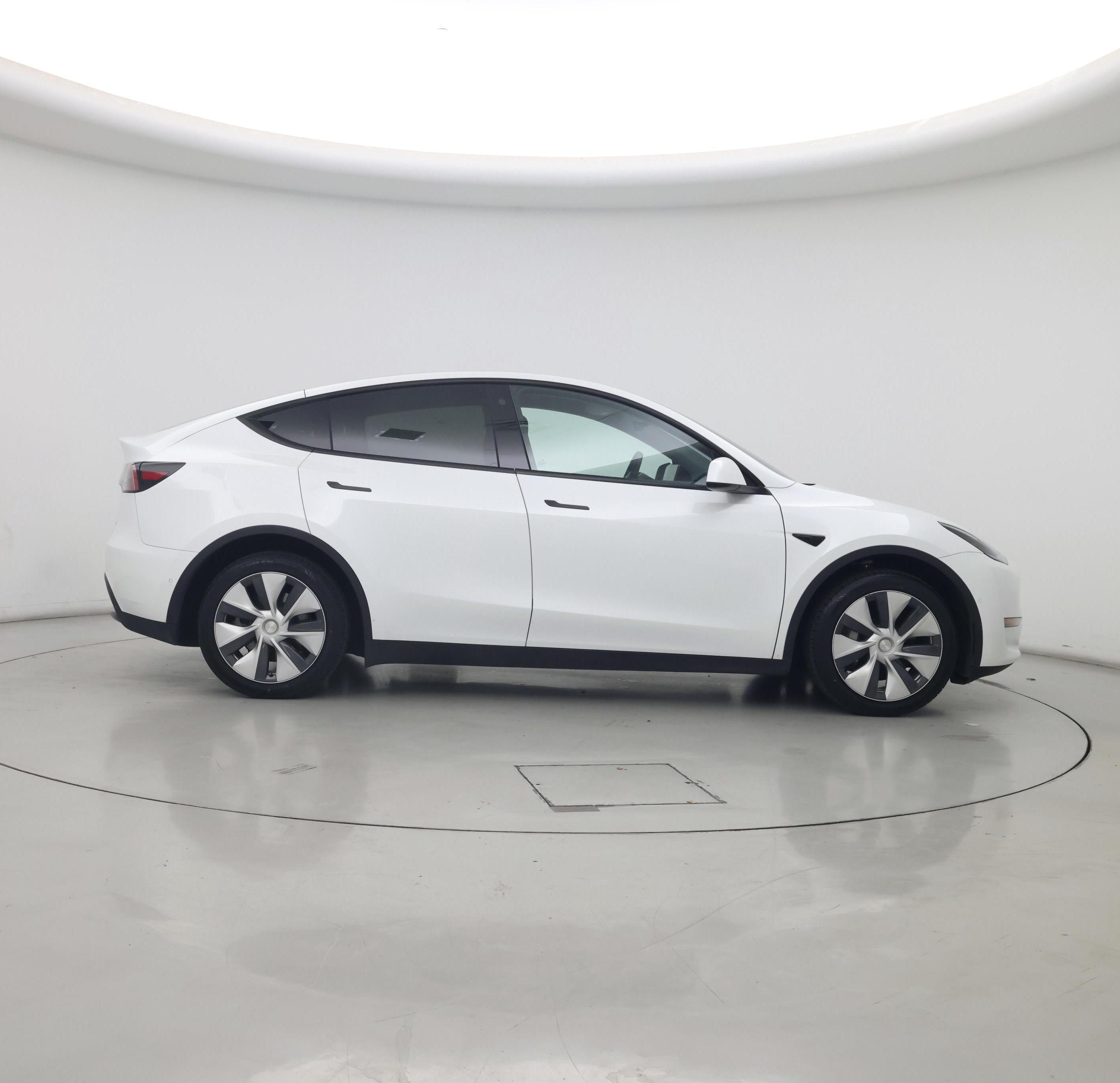 Thumbnail: 2022 Tesla Model Y - 7