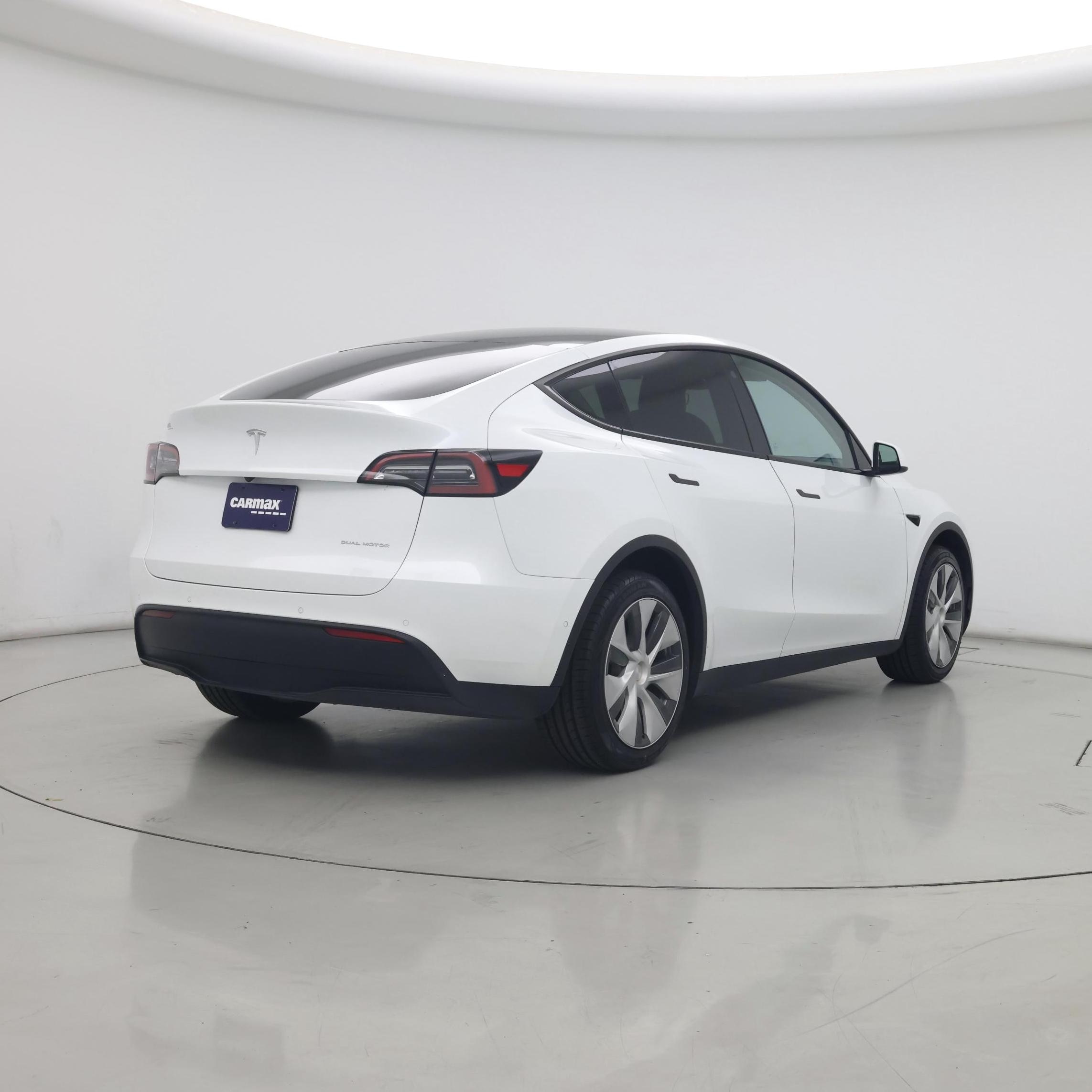 Thumbnail: 2022 Tesla Model Y - 8