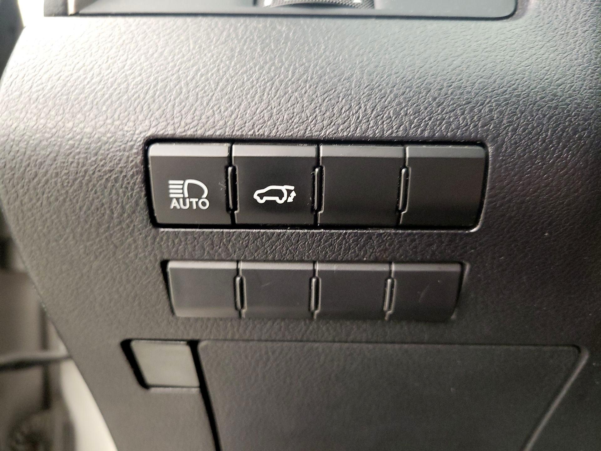 Thumbnail: 2019 Lexus RX - 13