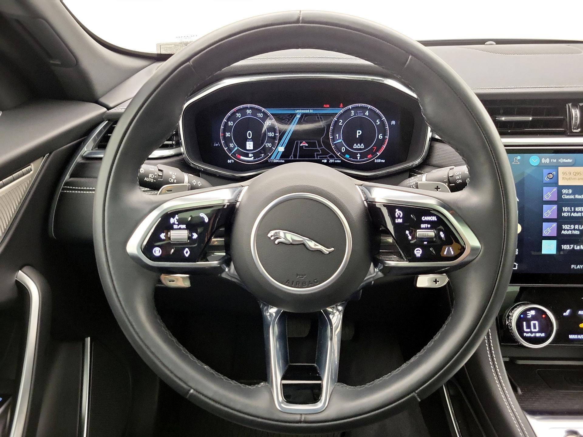 Thumbnail: 2025 Jaguar F-Pace - 10