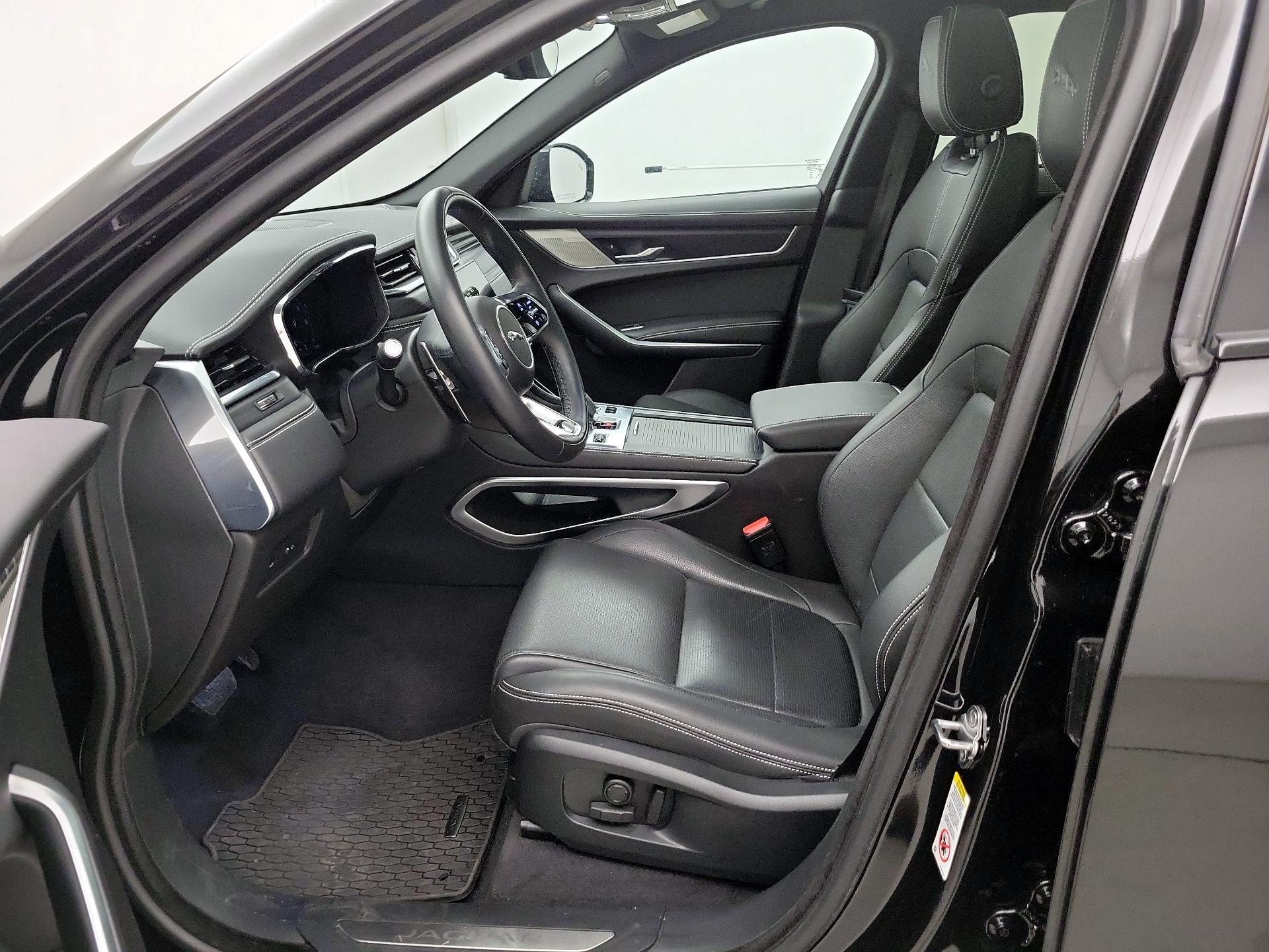 Thumbnail: 2025 Jaguar F-Pace - 11