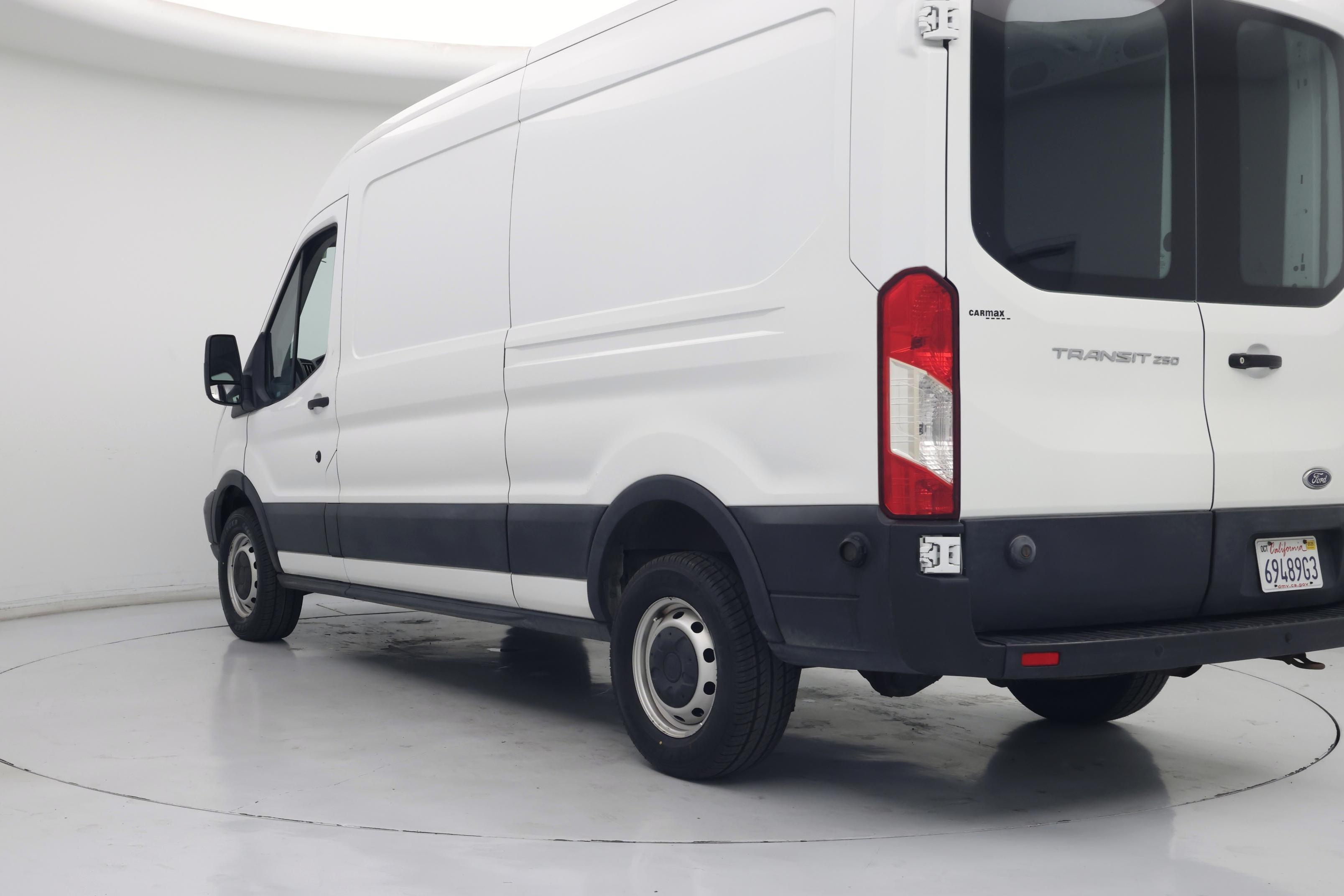Thumbnail: 2019 Ford Transit Series - 2