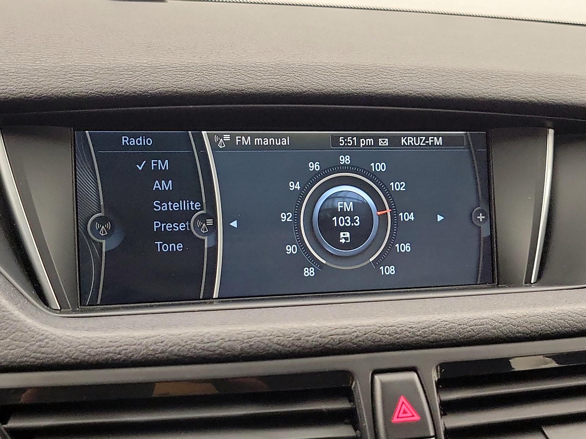 Thumbnail: 2015 BMW X1 - 15