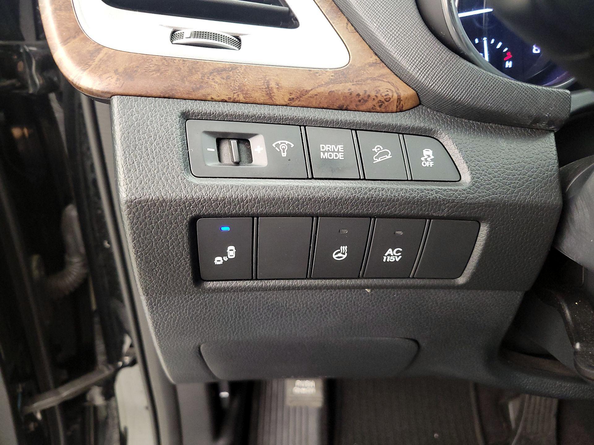 Thumbnail: 2017 Hyundai Santa Fe - 13