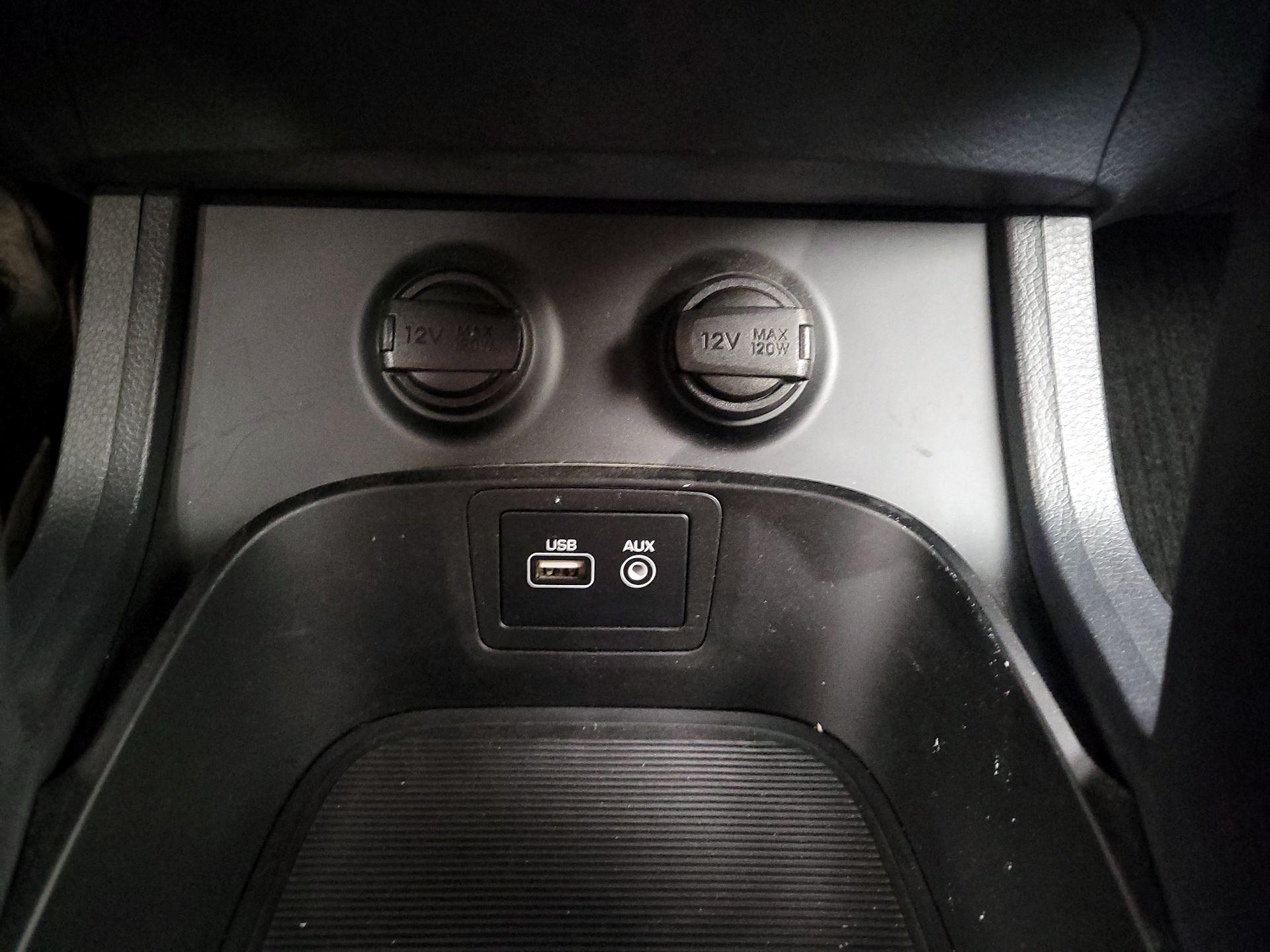 Thumbnail: 2017 Hyundai Santa Fe - 18