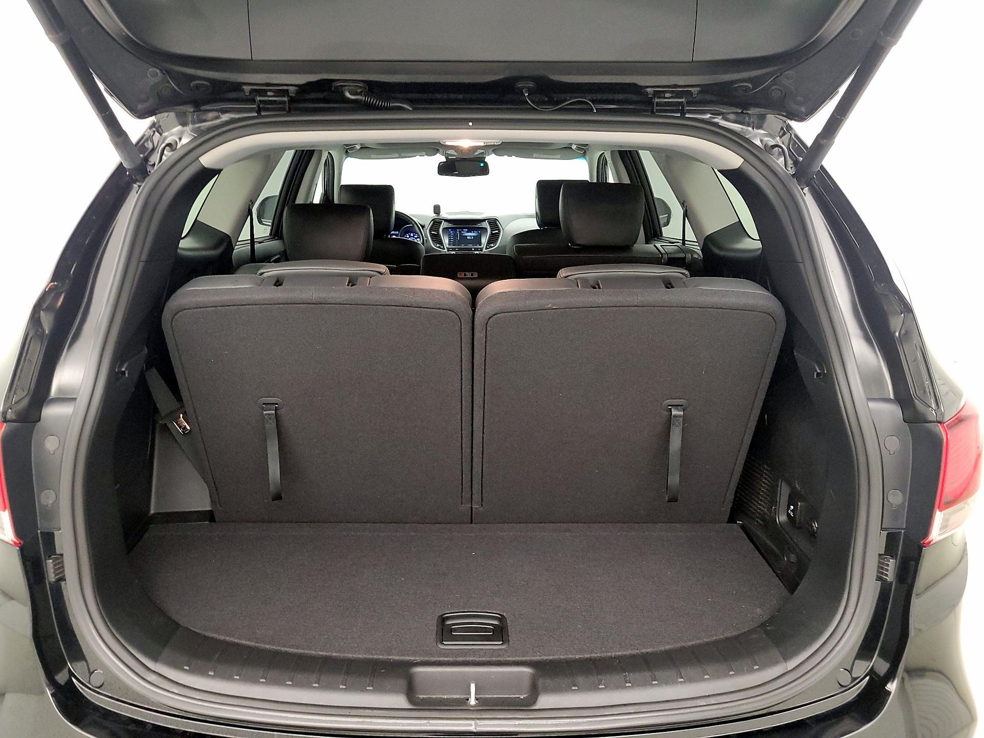 Thumbnail: 2017 Hyundai Santa Fe - 20