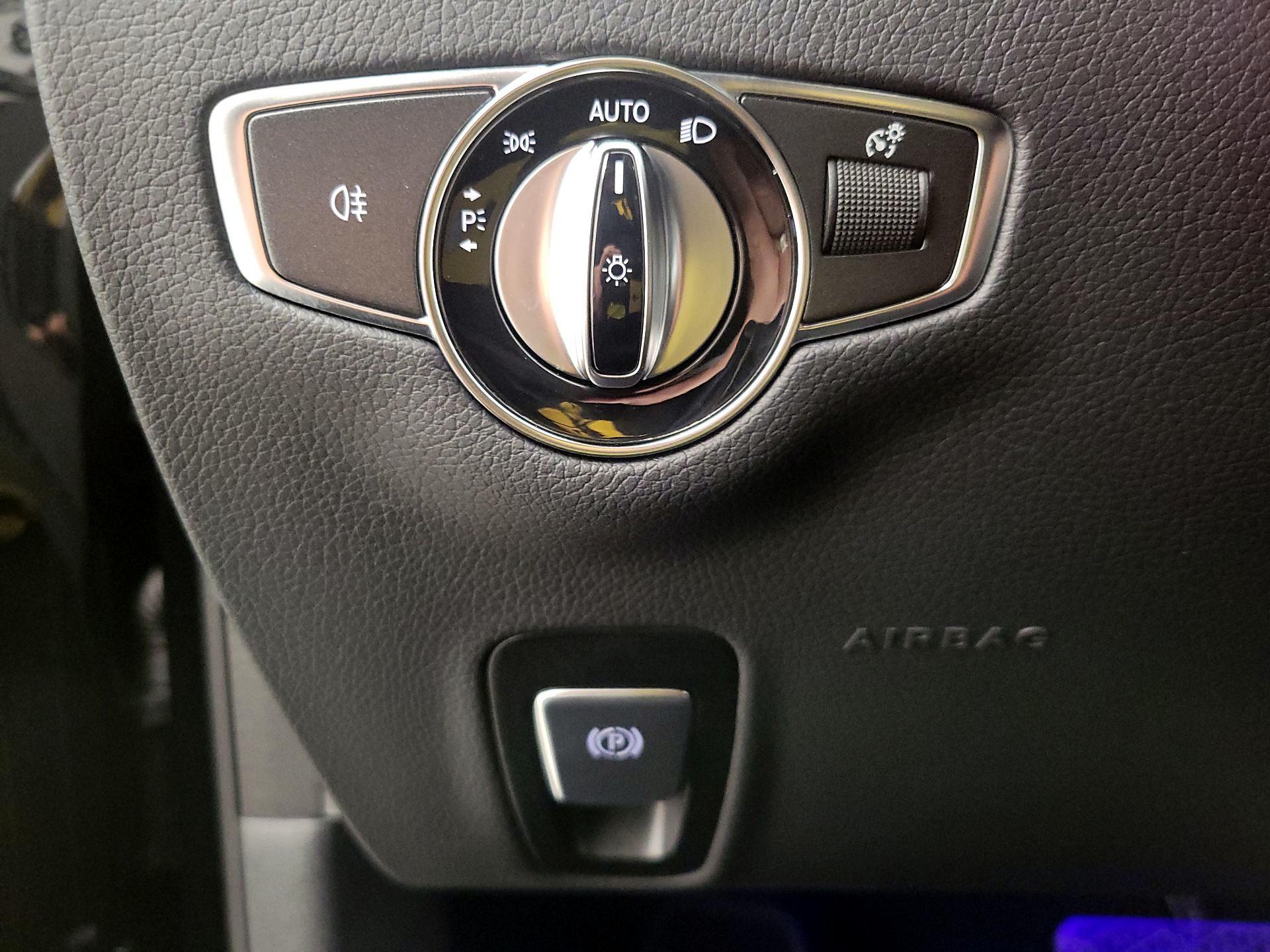 Thumbnail: 2023 Mercedes-Benz E-Class - 13