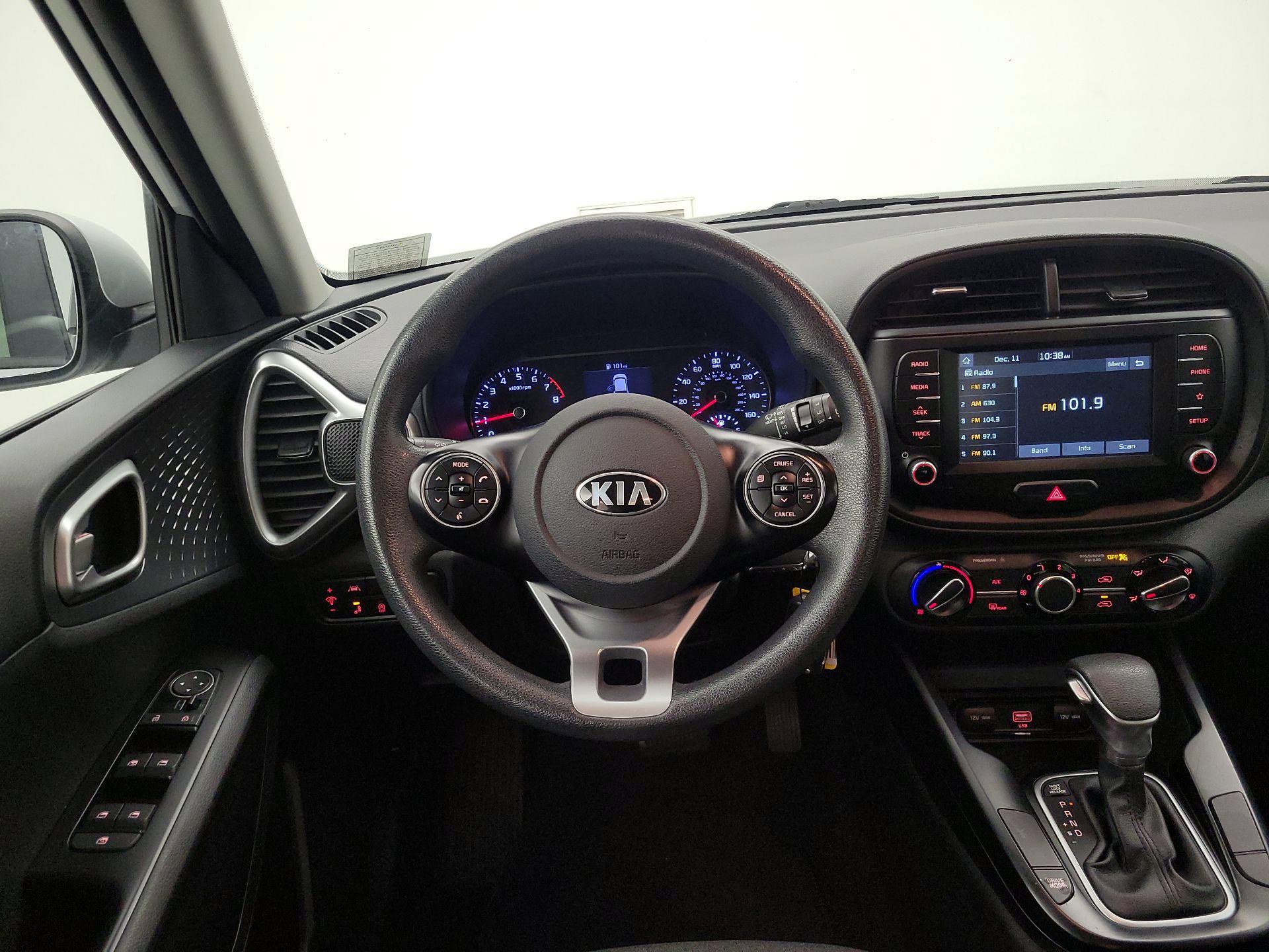 Thumbnail: 2020 Kia Soul - 10