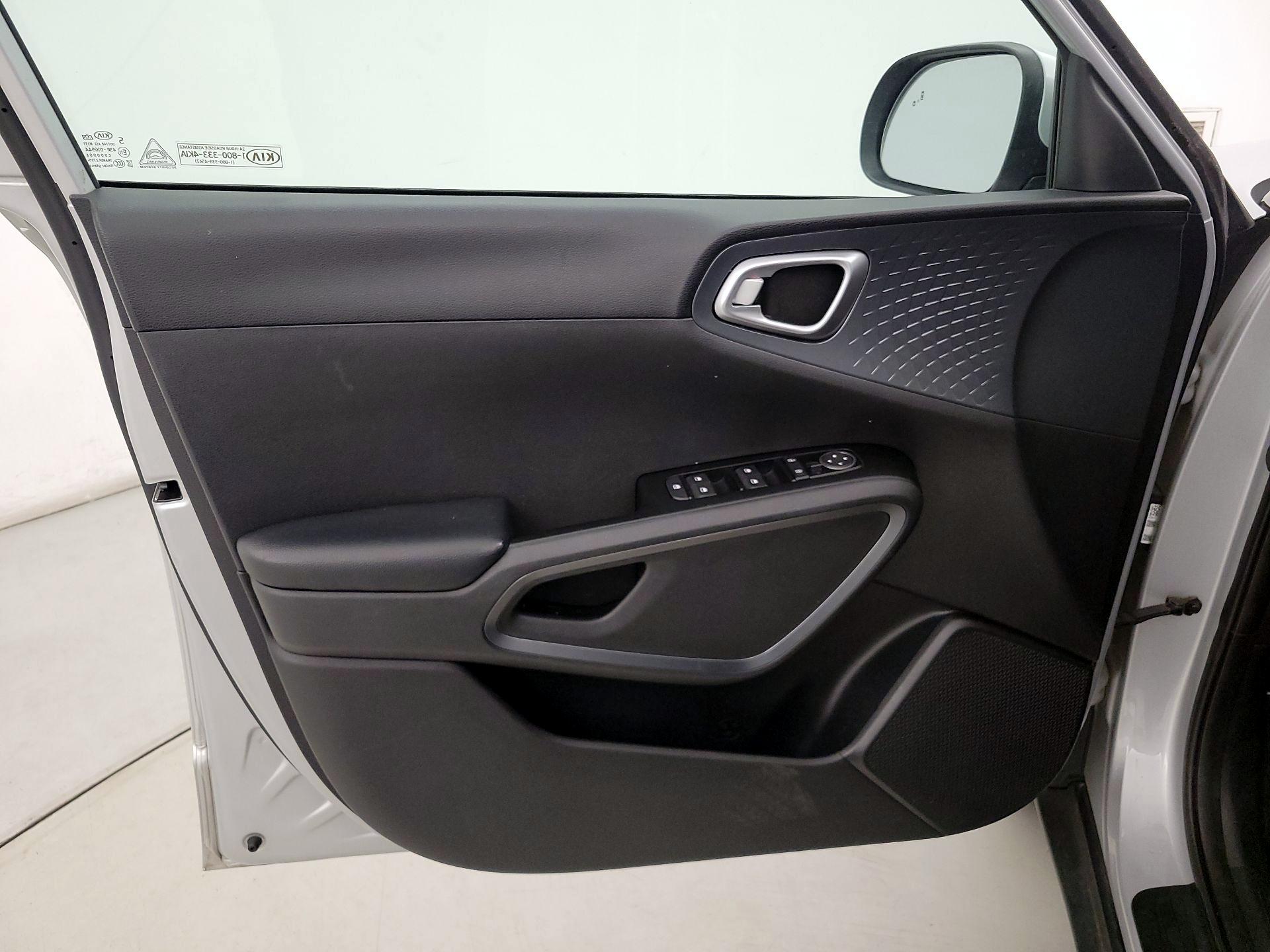 Thumbnail: 2020 Kia Soul - 12