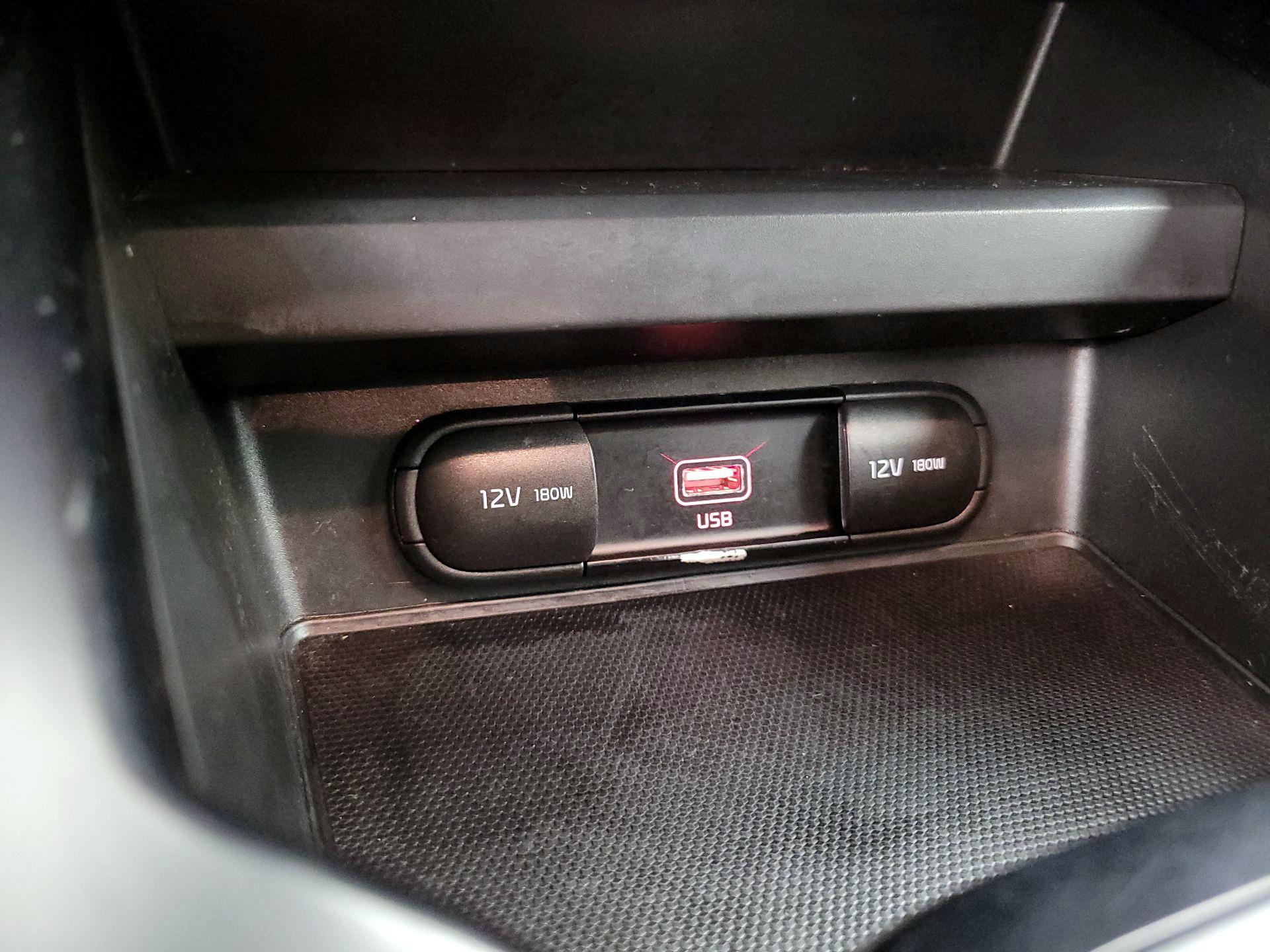 Thumbnail: 2020 Kia Soul - 18