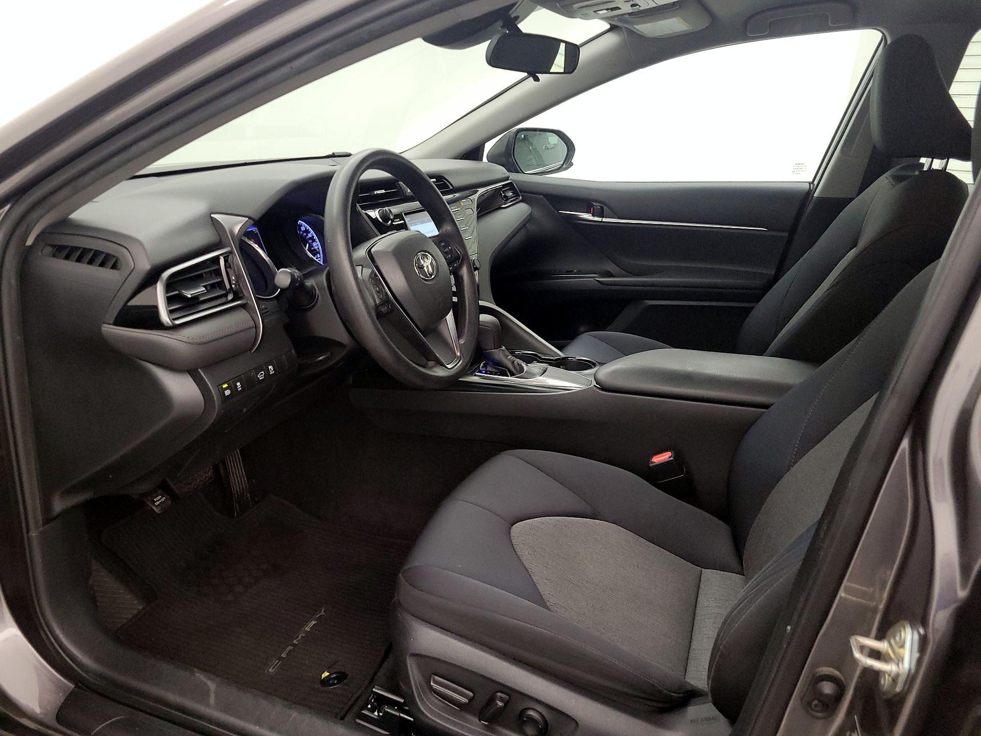 Thumbnail: 2019 Toyota Camry - 11