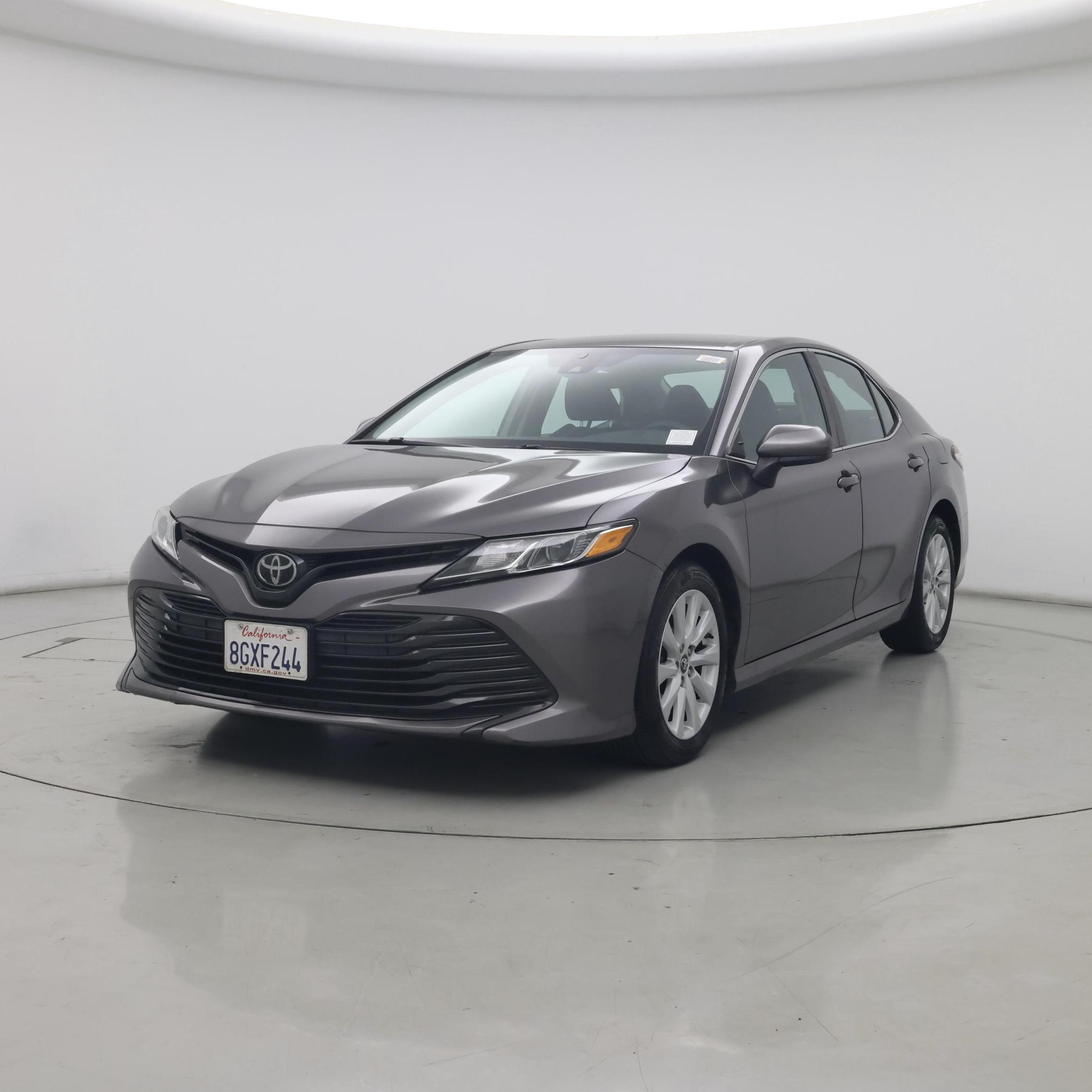 Thumbnail: 2019 Toyota Camry - 4