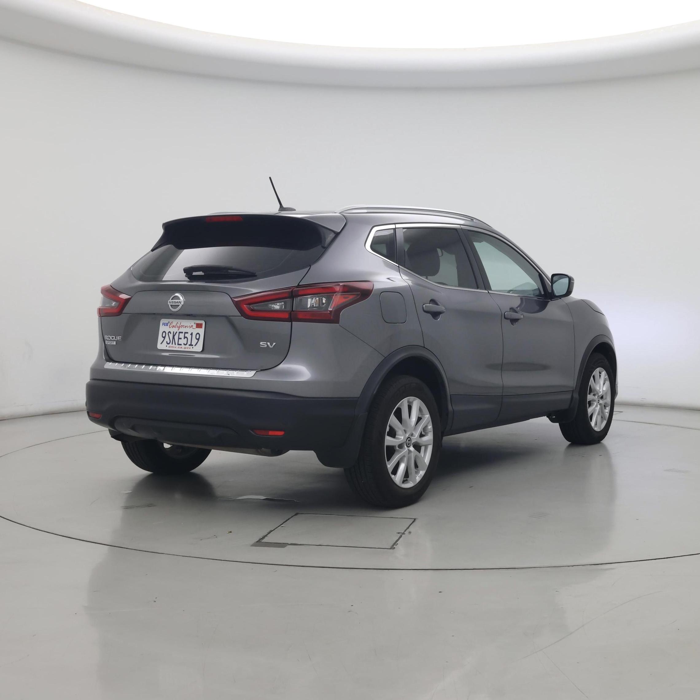 Thumbnail: 2021 Nissan Rogue Sport - 8