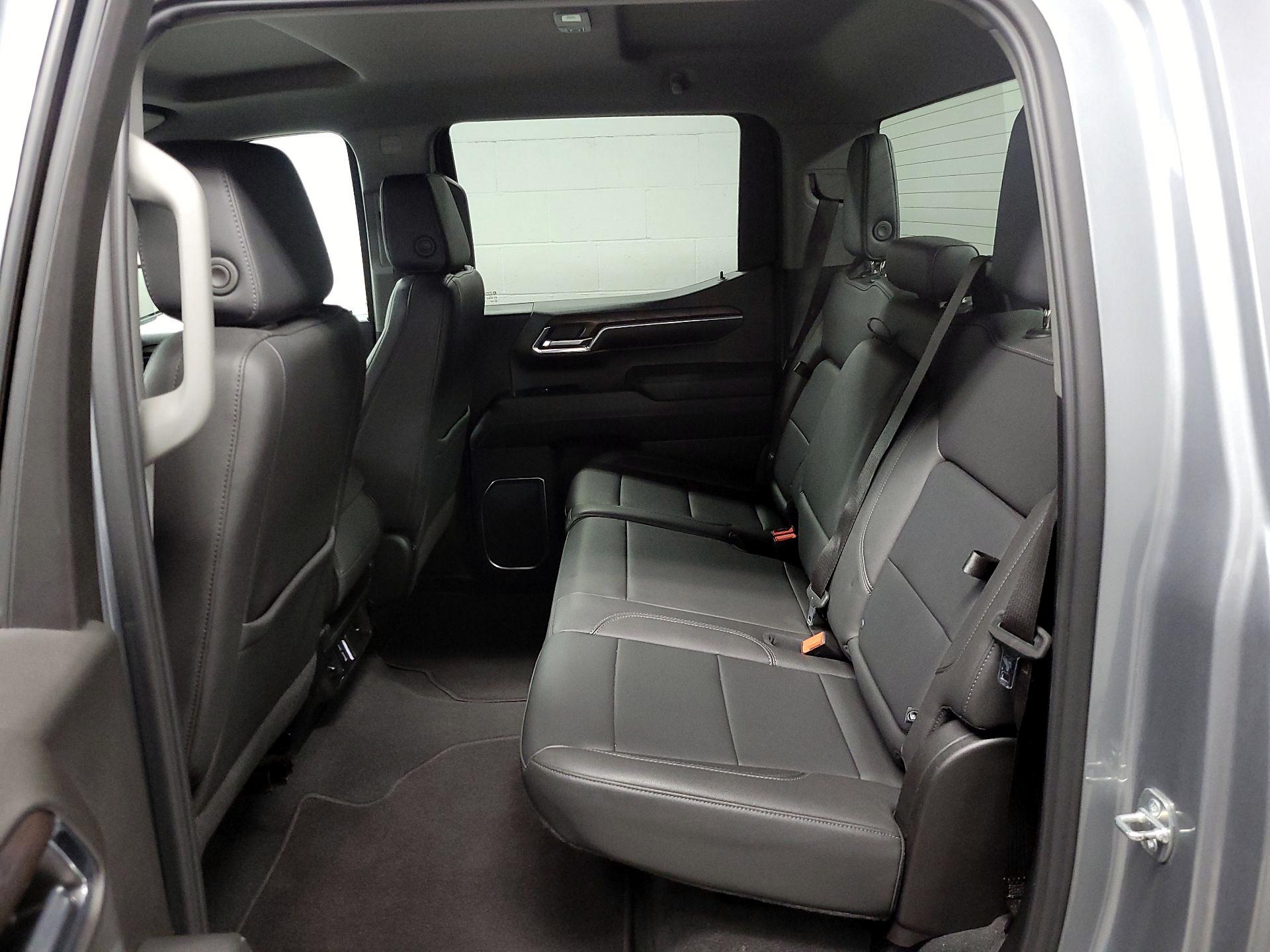 Thumbnail: 2024 GMC Sierra 1500 - 18