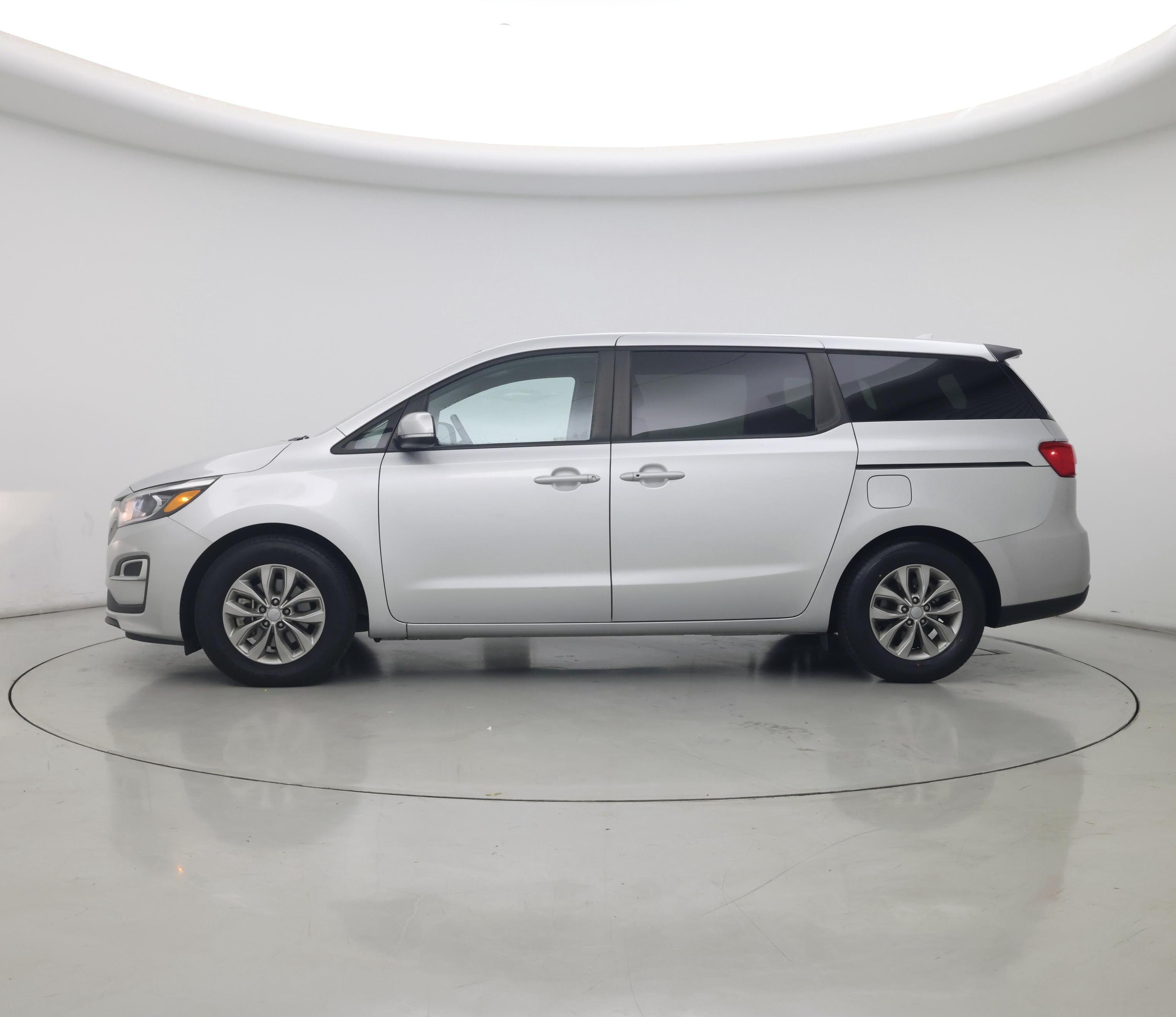 Thumbnail: 2019 Kia Sedona - 3