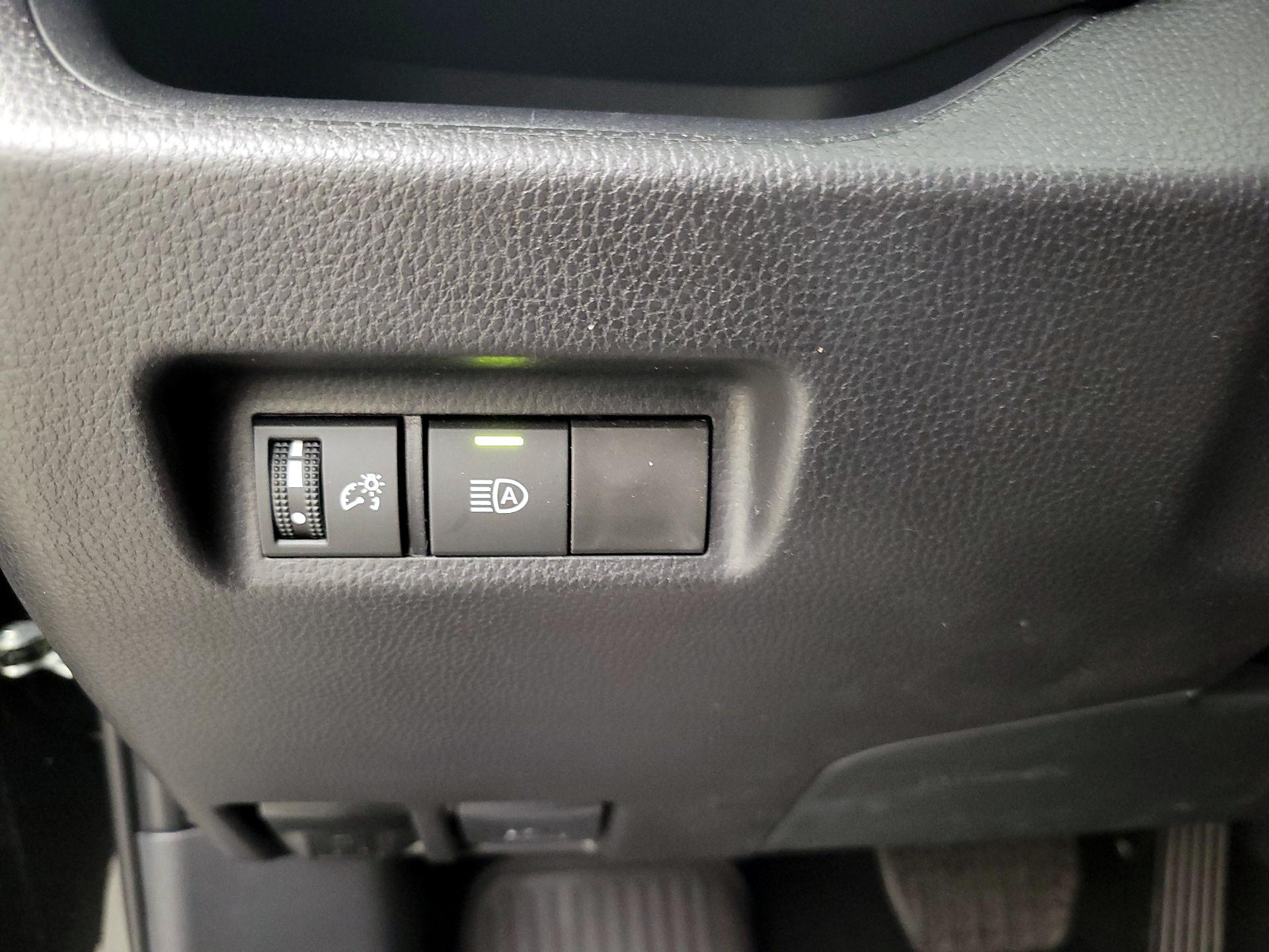 Thumbnail: 2025 Toyota RAV4 - 13