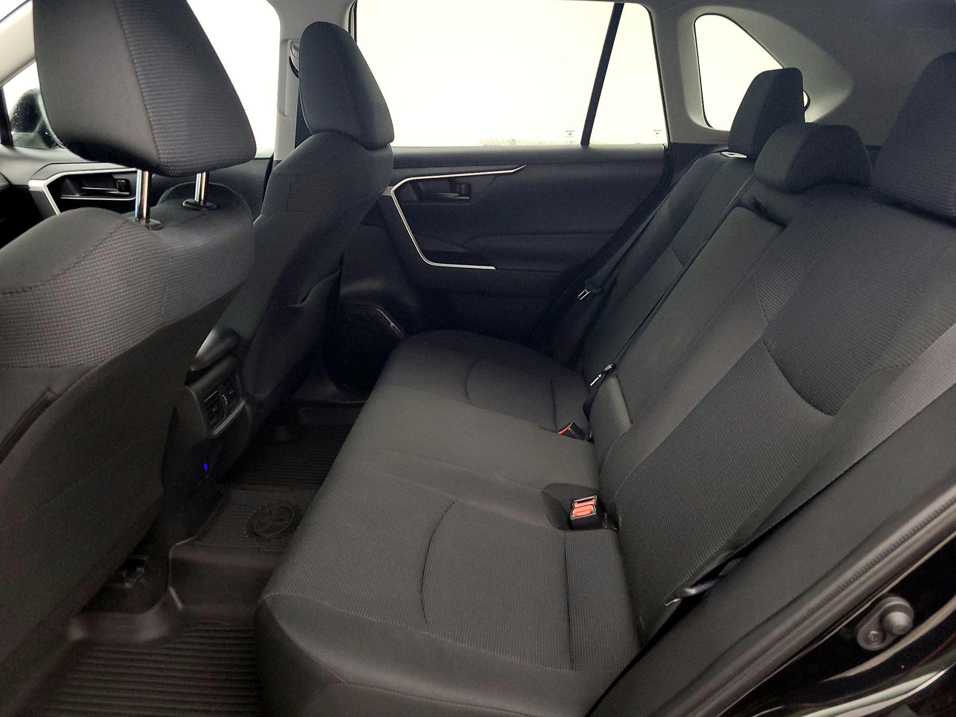 Thumbnail: 2025 Toyota RAV4 - 19