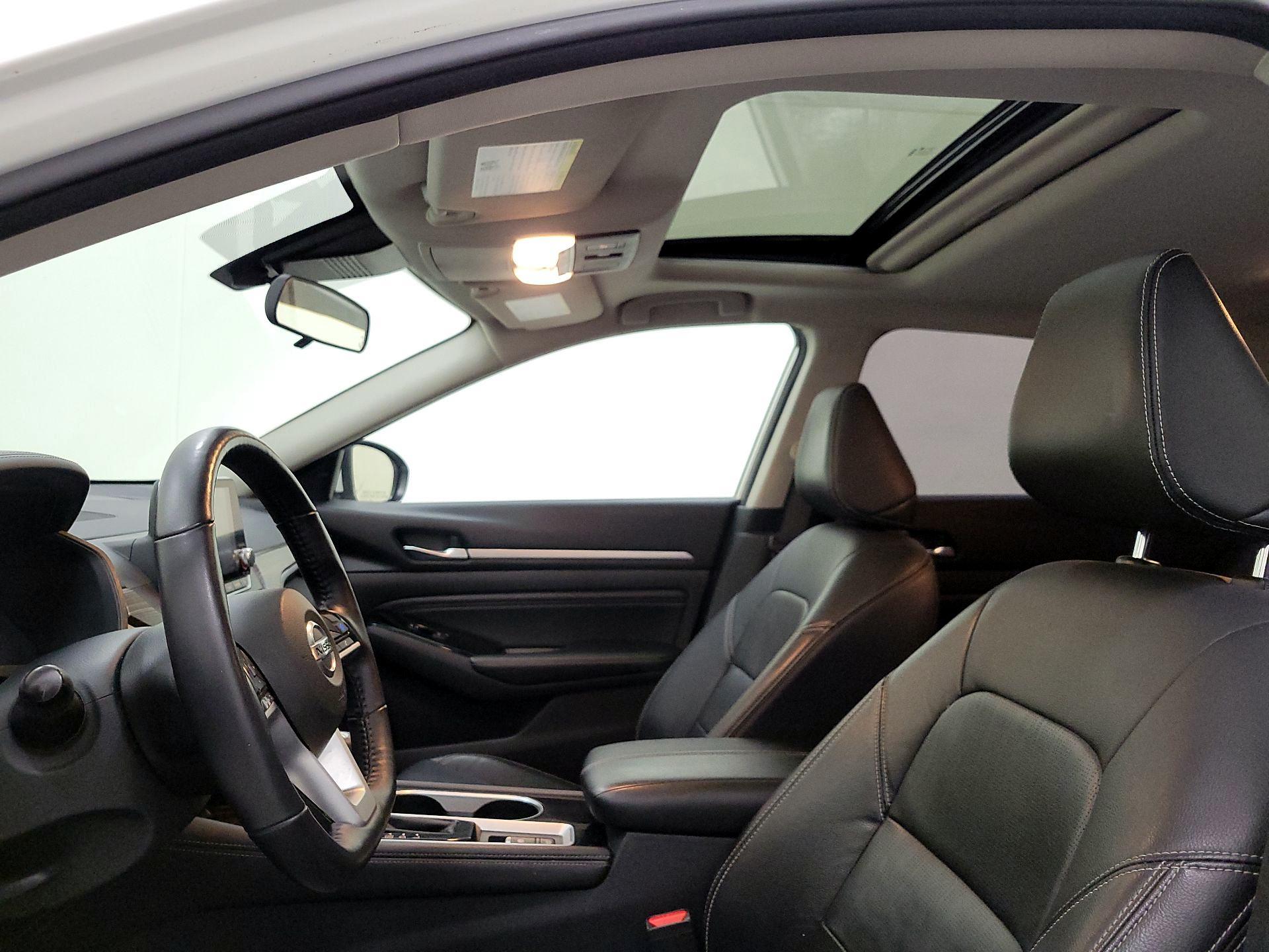 Thumbnail: 2021 Nissan Altima - 20