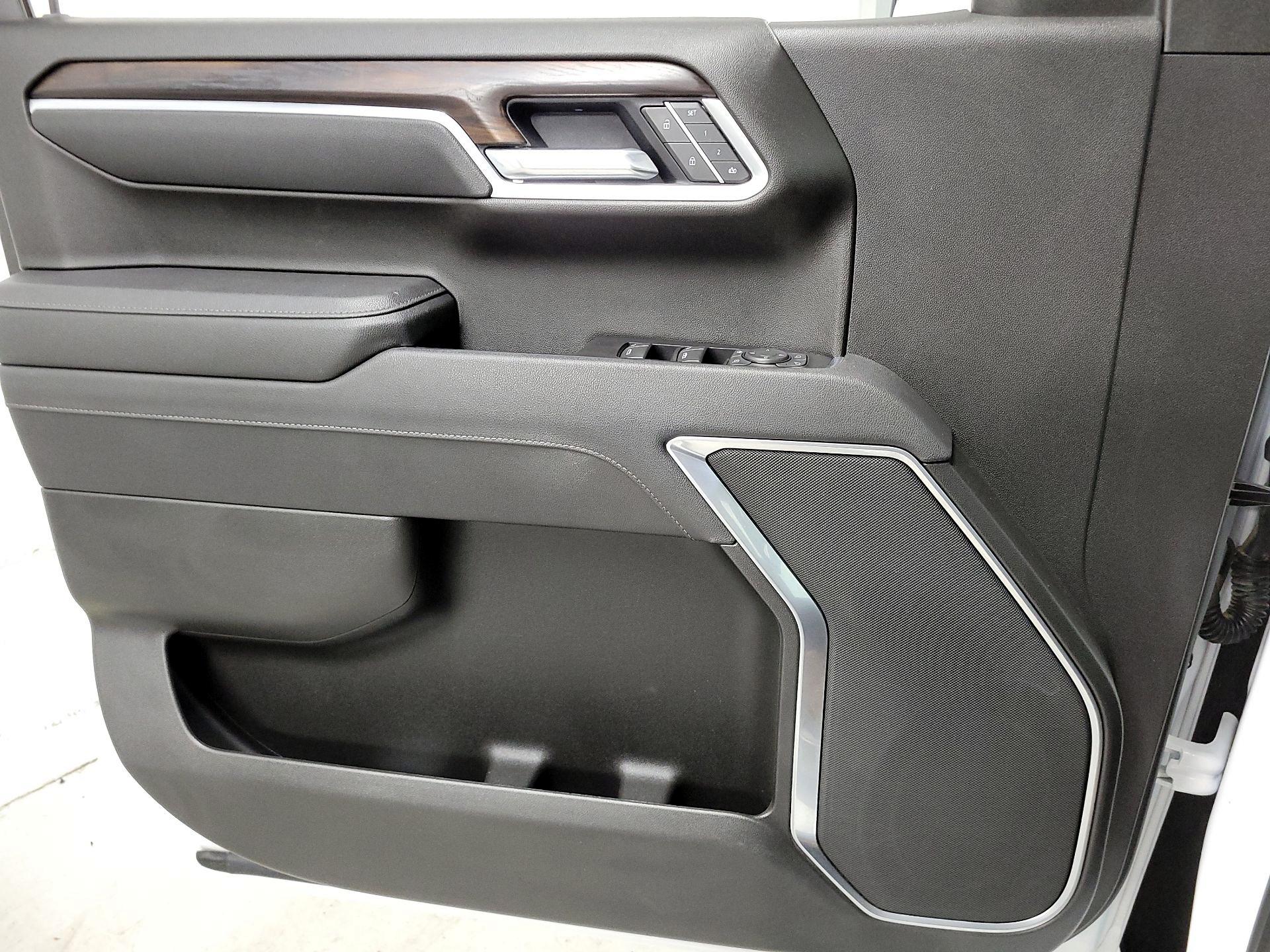 Thumbnail: 2025 GMC Sierra 1500 - 12