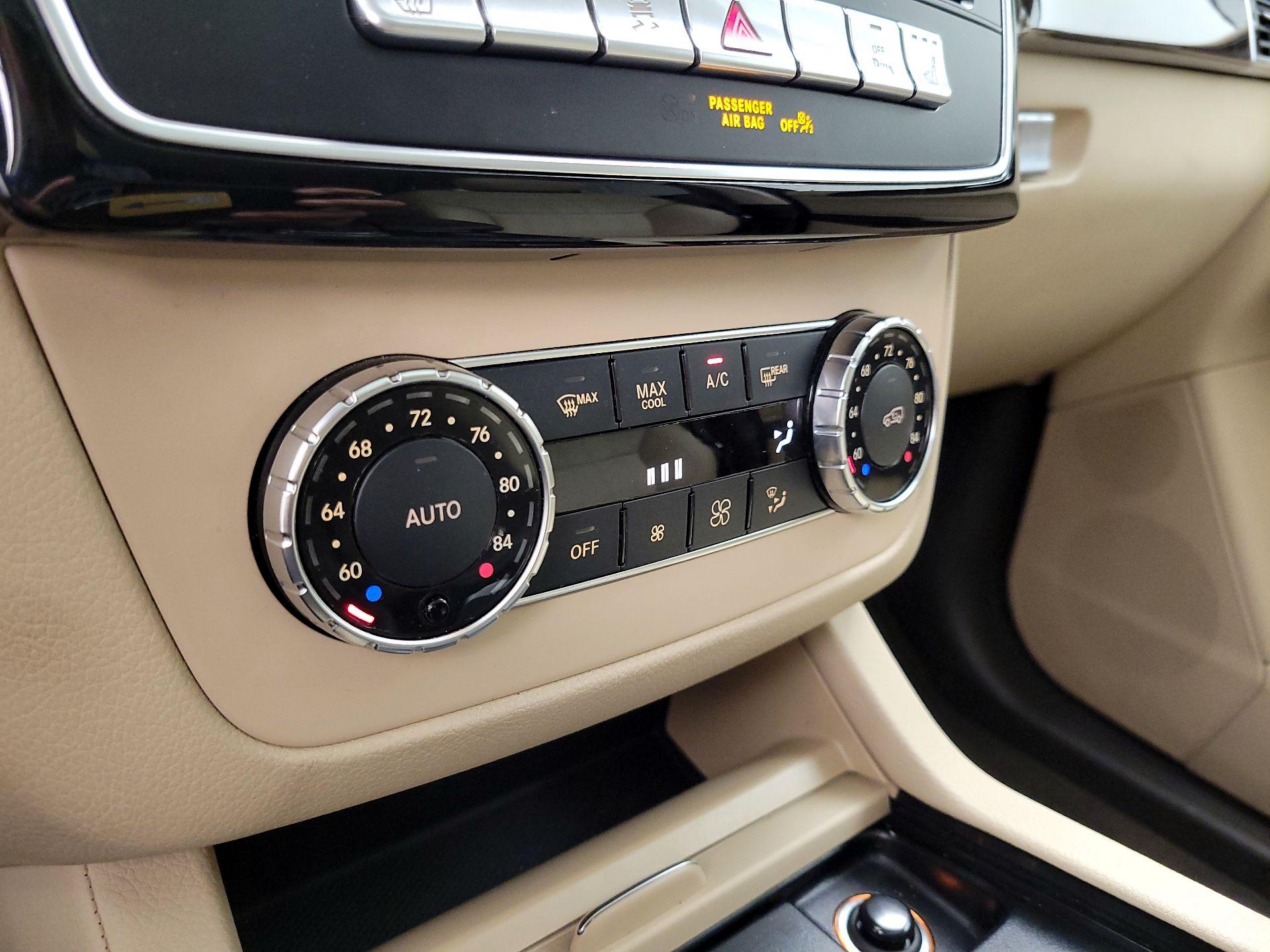 Thumbnail: 2016 Mercedes-Benz GLE - 16