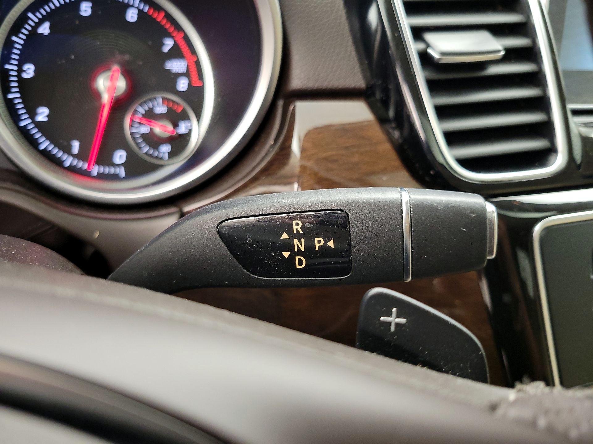 Thumbnail: 2016 Mercedes-Benz GLE - 17