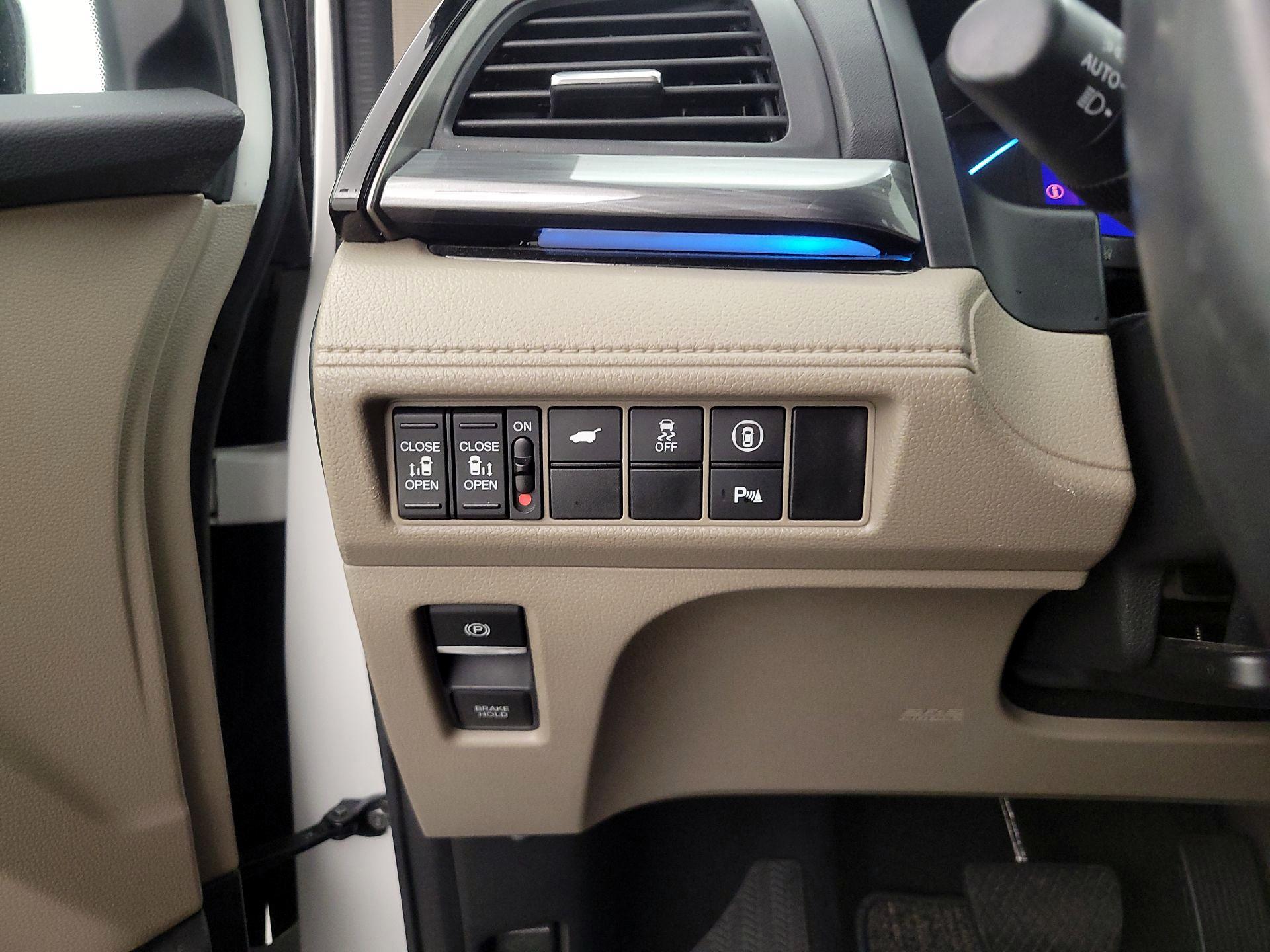 Thumbnail: 2023 Honda Odyssey - 13