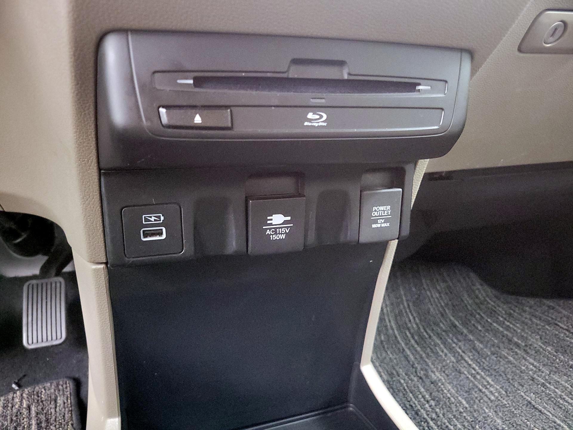 Thumbnail: 2023 Honda Odyssey - 18