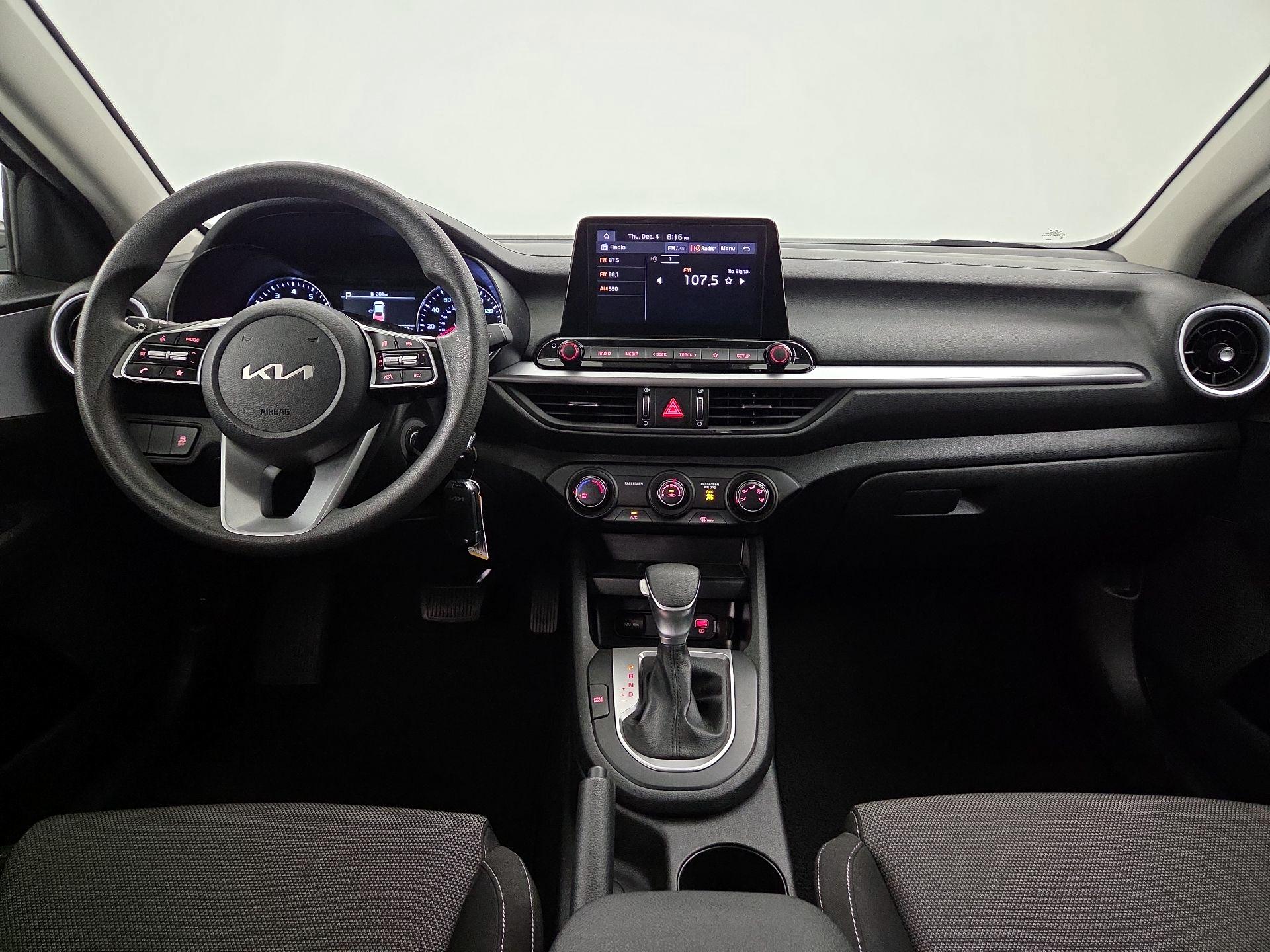 Thumbnail: 2024 Kia Forte - 9