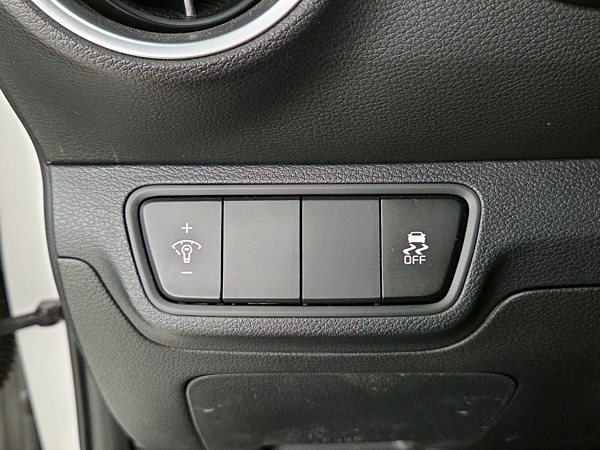 Thumbnail: 2024 Kia Forte - 13